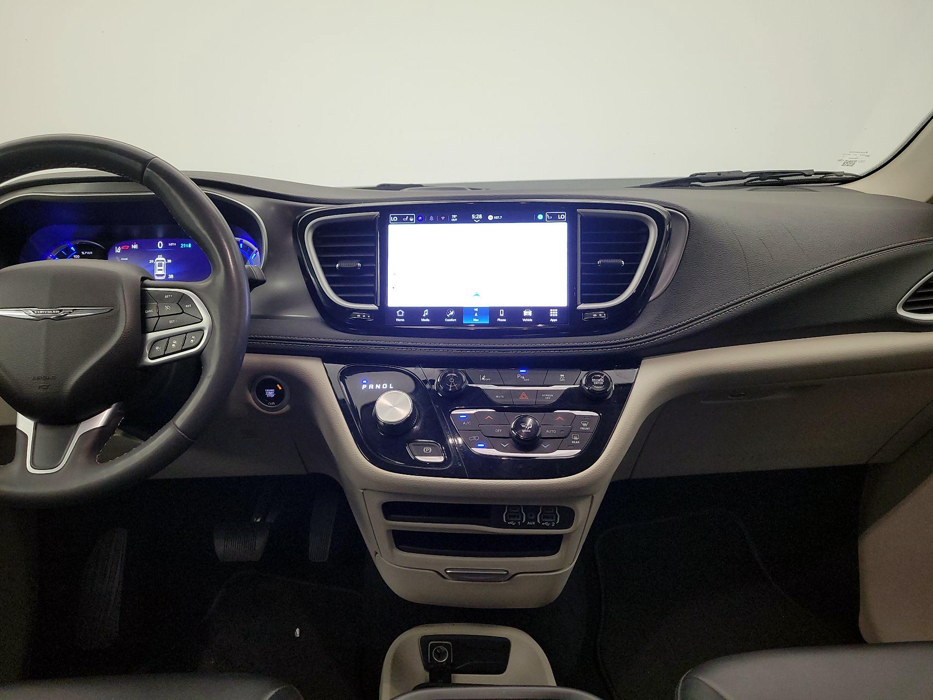 Thumbnail: 2024 Chrysler Pacifica - 9