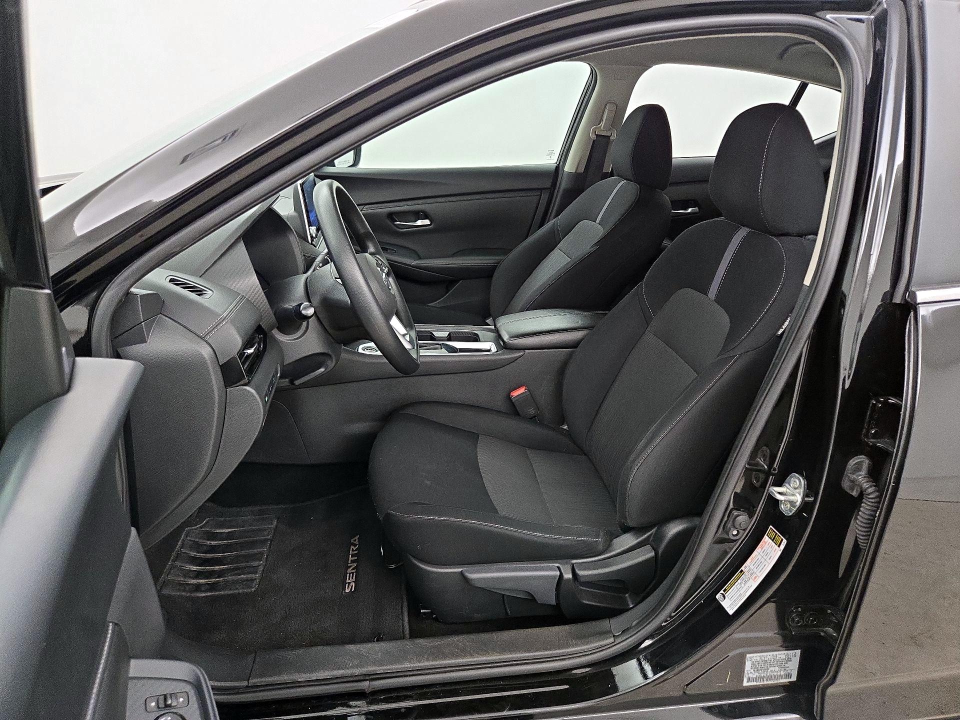 Thumbnail: 2023 Nissan Sentra - 11
