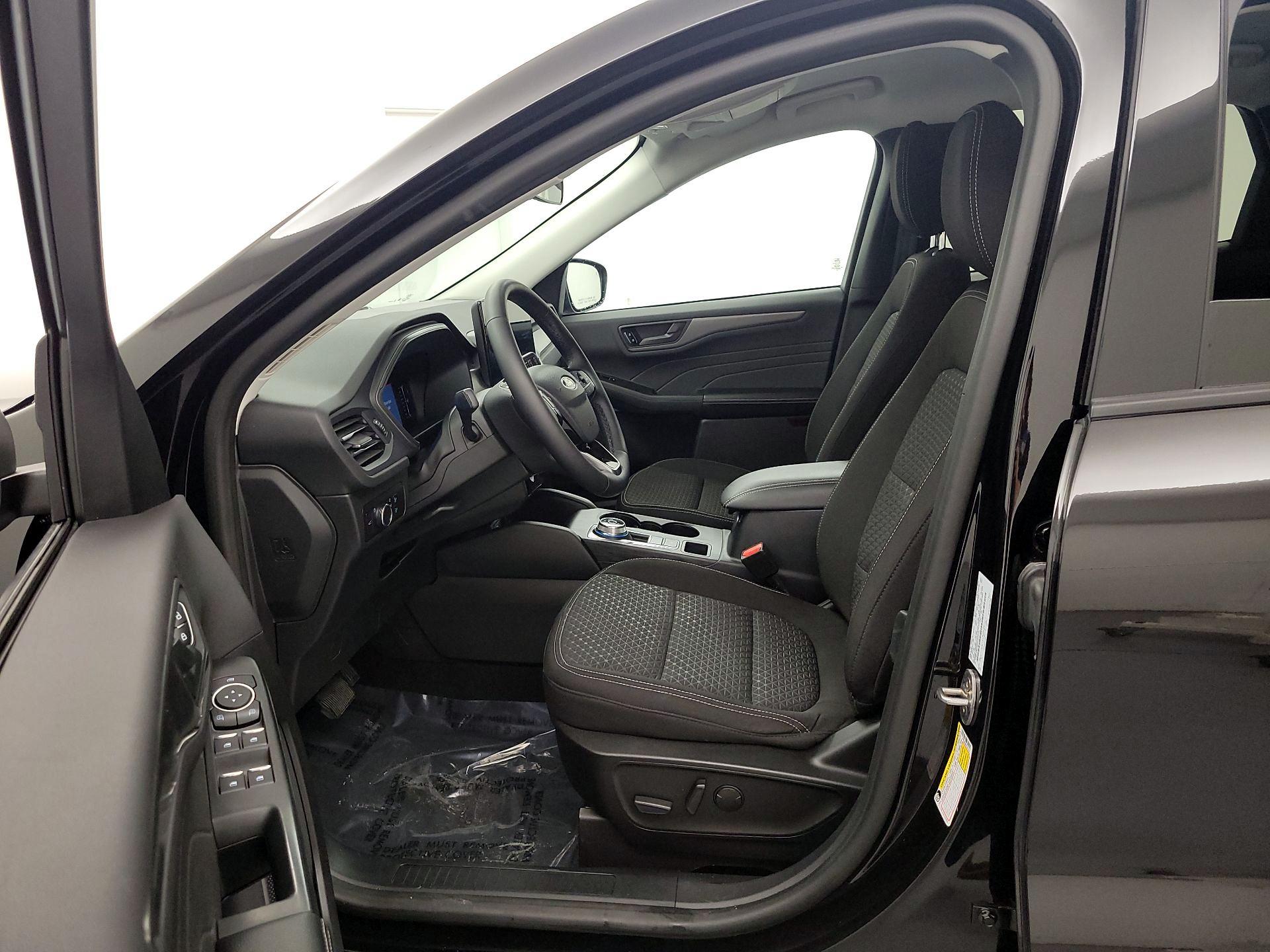 Thumbnail: 2023 Ford Escape - 11