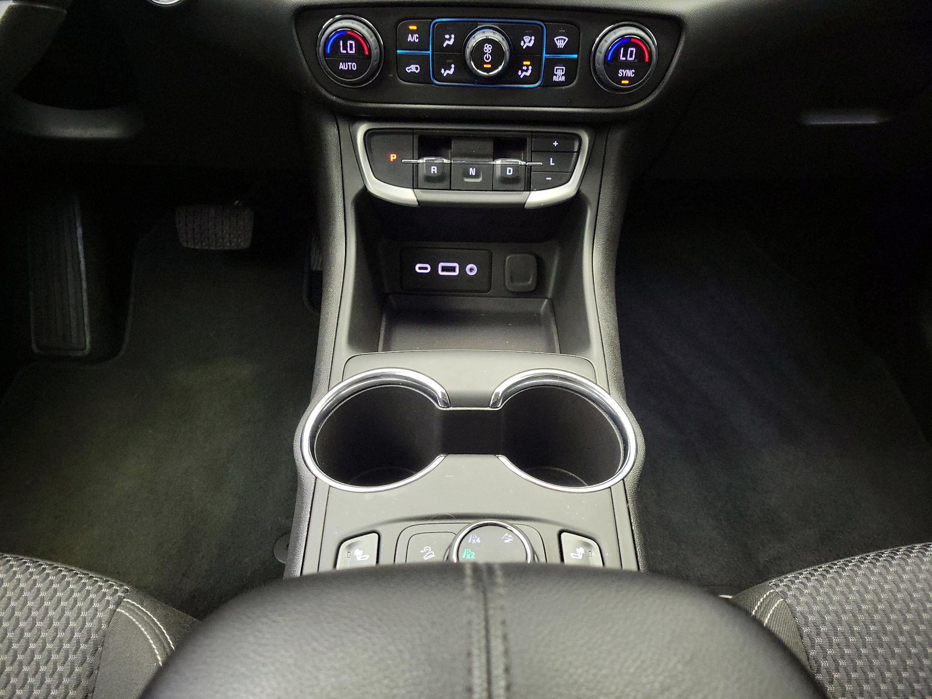 Thumbnail: 2023 GMC Terrain - 17