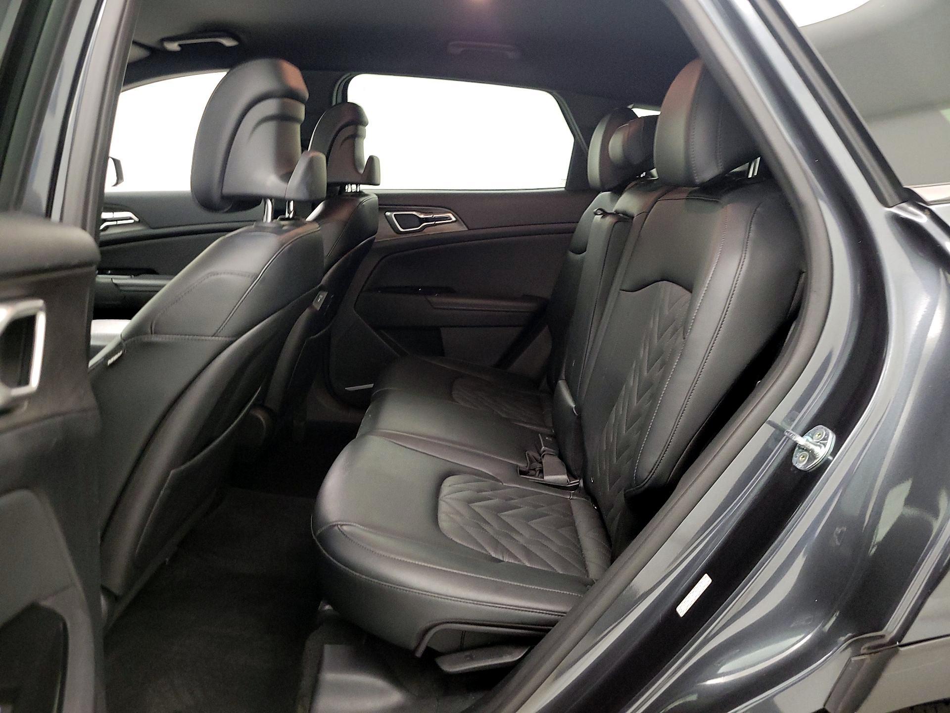 Thumbnail: 2023 Kia Sportage - 20