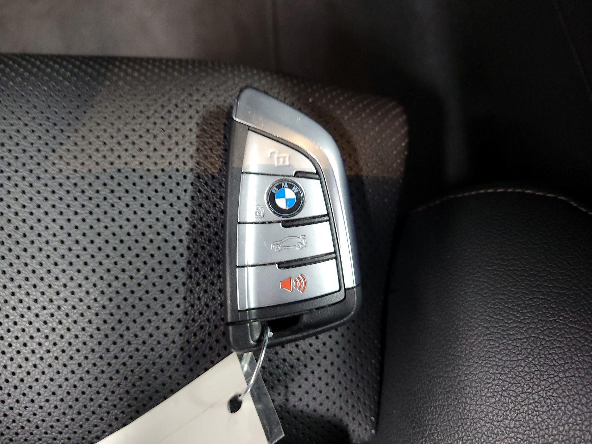 Thumbnail: 2023 BMW 5 Series - 19