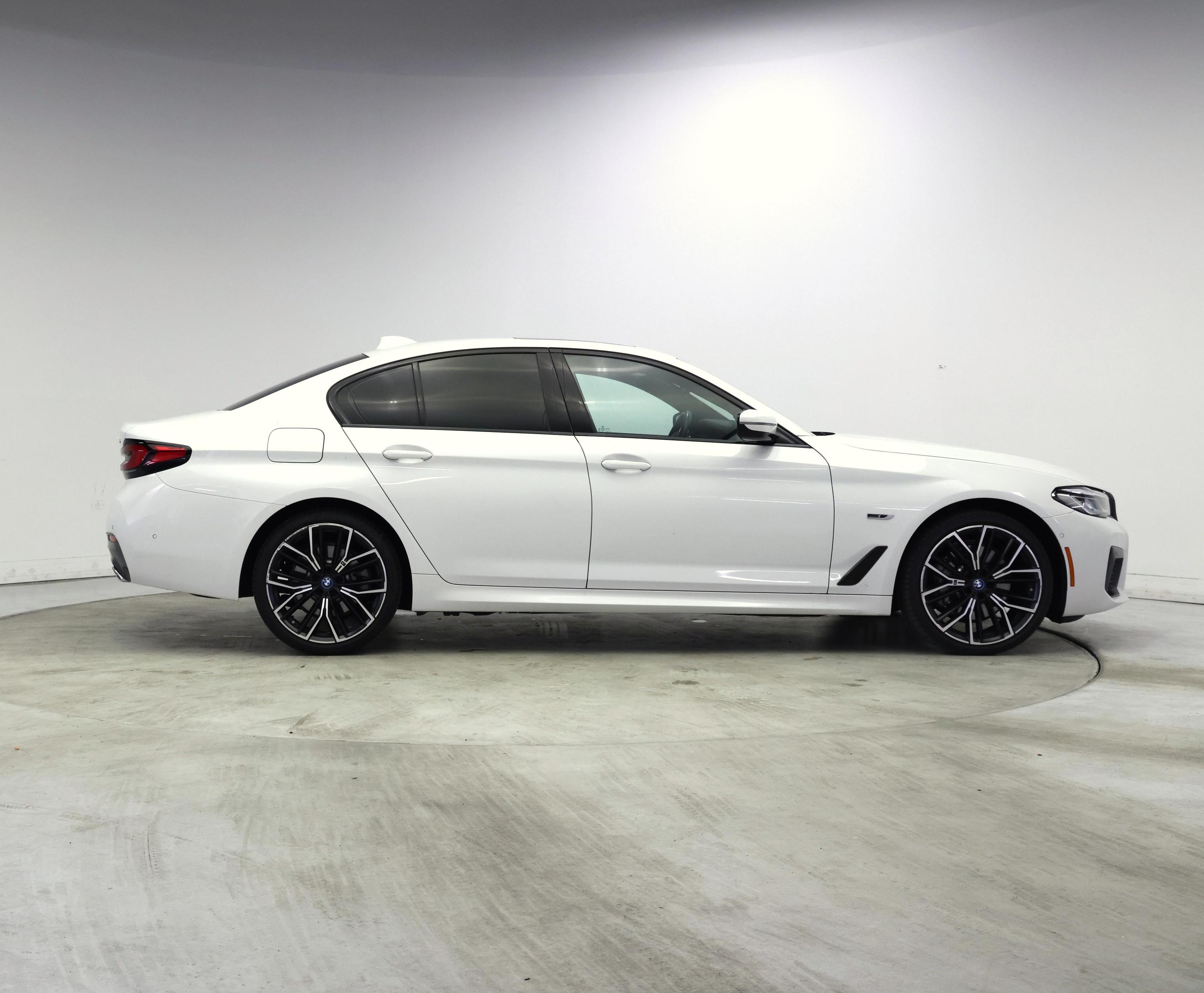 Thumbnail: 2023 BMW 5 Series - 7