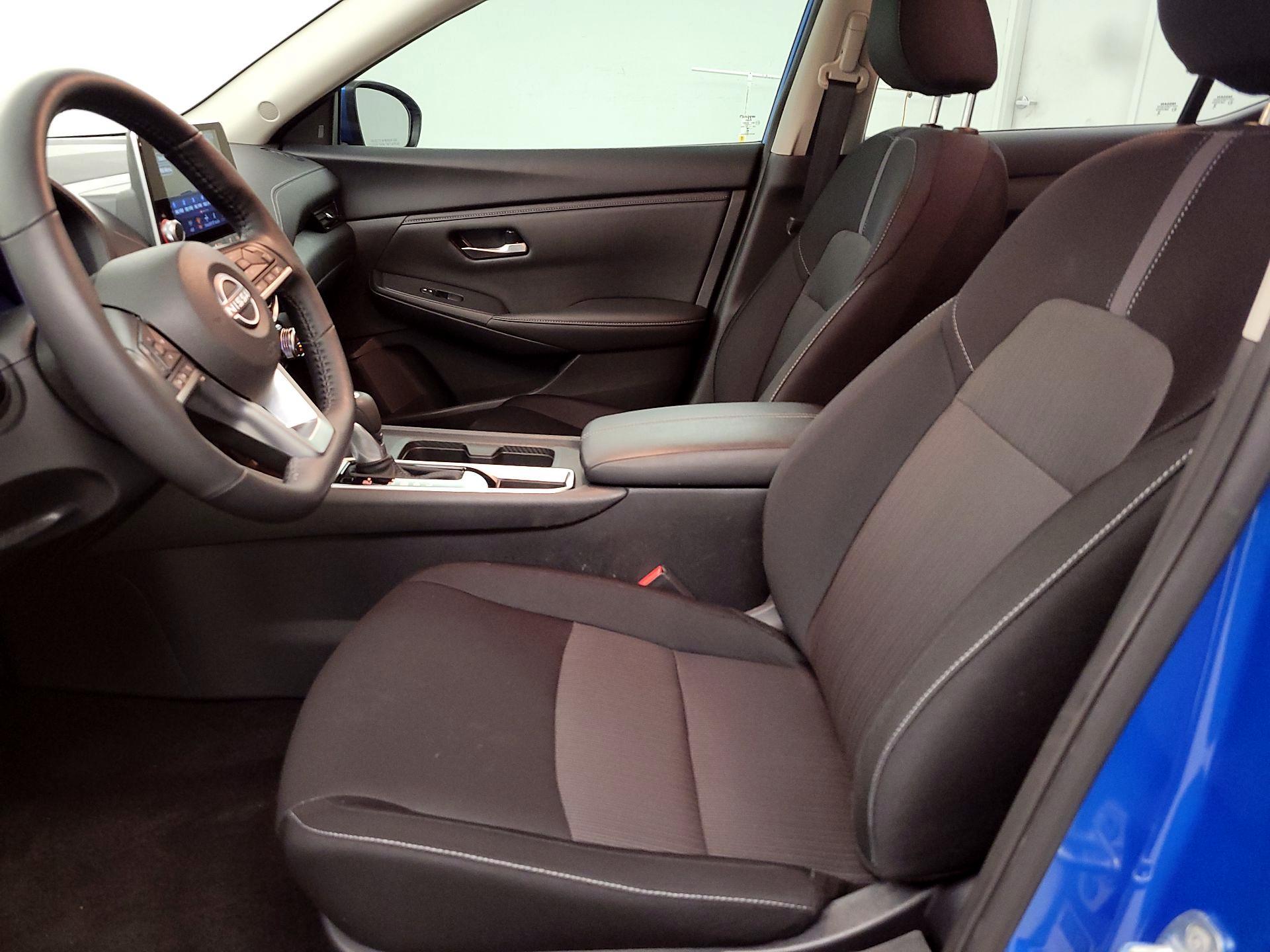 Thumbnail: 2025 Nissan Sentra - 11