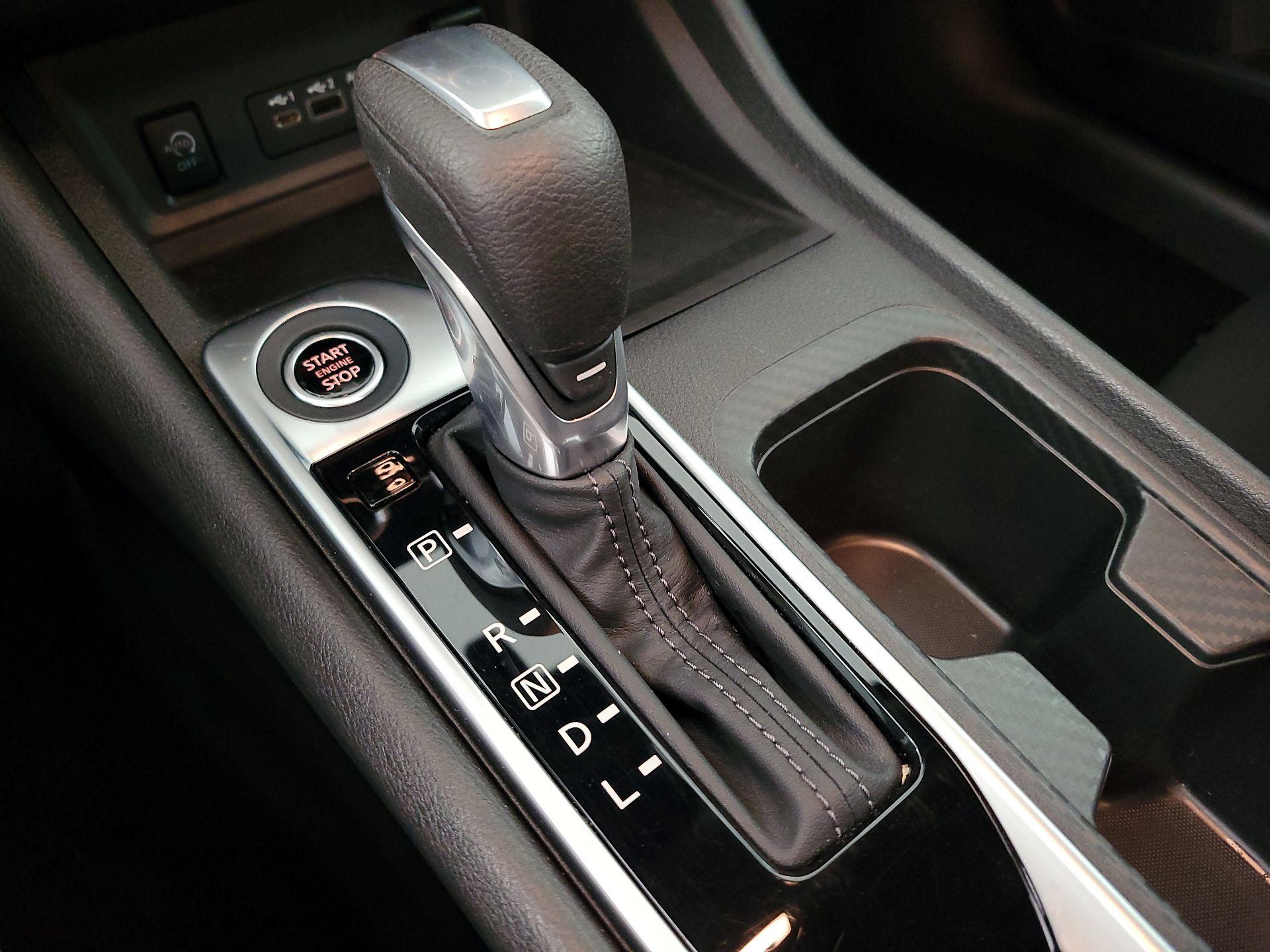 Thumbnail: 2025 Nissan Sentra - 17