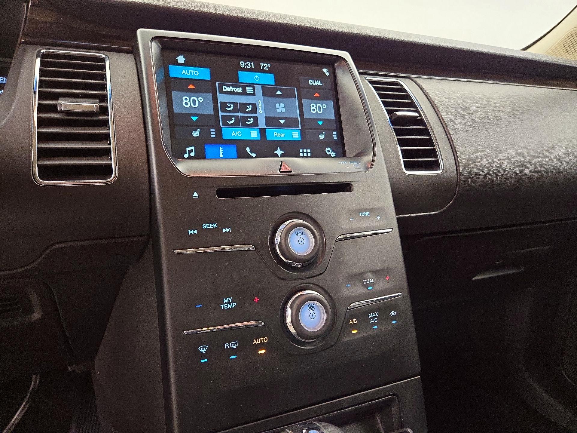 Thumbnail: 2018 Ford Flex - 17