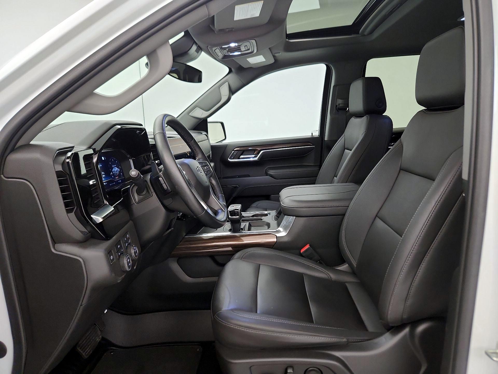 Thumbnail: 2023 Chevrolet Silverado 1500 - 11