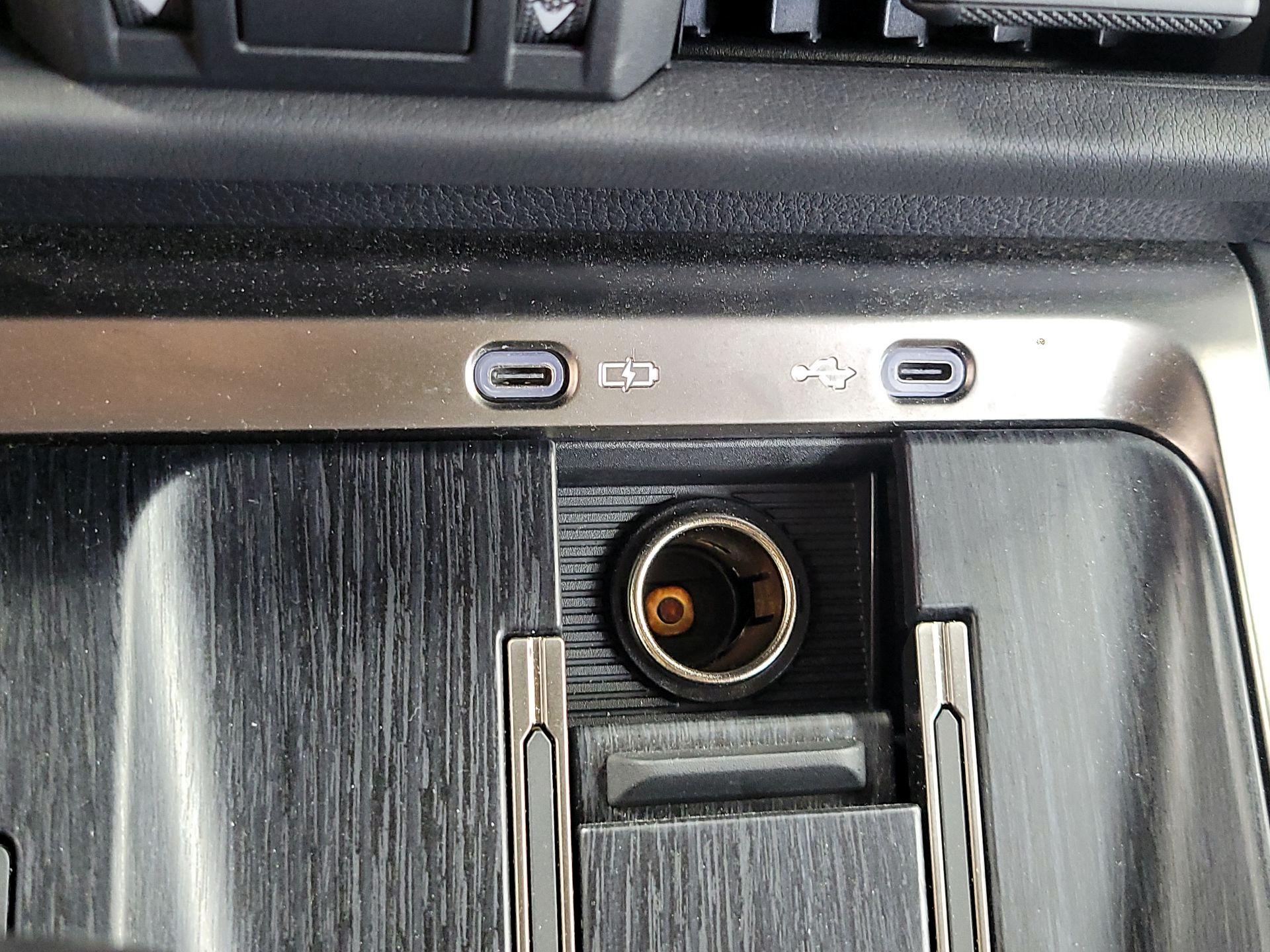 Thumbnail: 2024 Lexus GX - 19