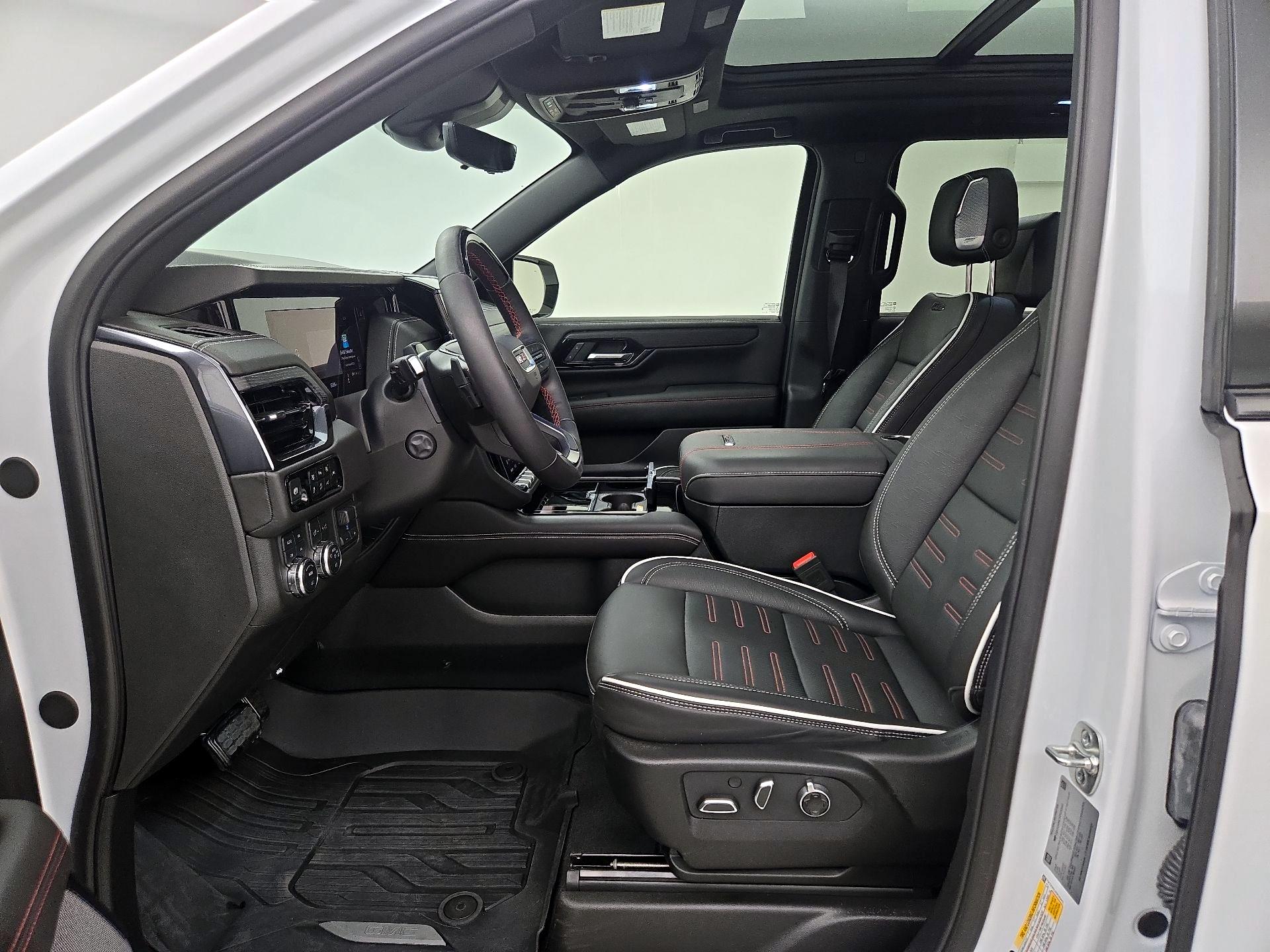 Thumbnail: 2025 GMC Yukon XL - 11