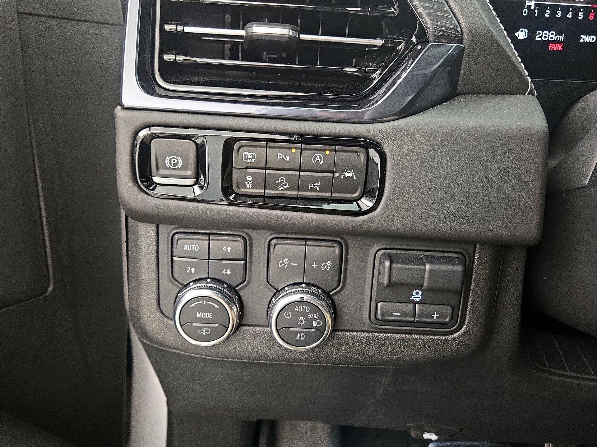 Thumbnail: 2025 GMC Yukon XL - 13