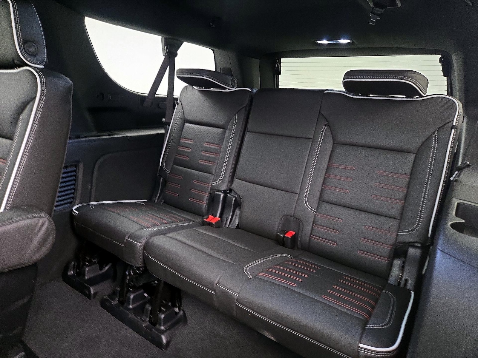 2025 GMC Yukon XL AT4 Ultimate - Photo 23