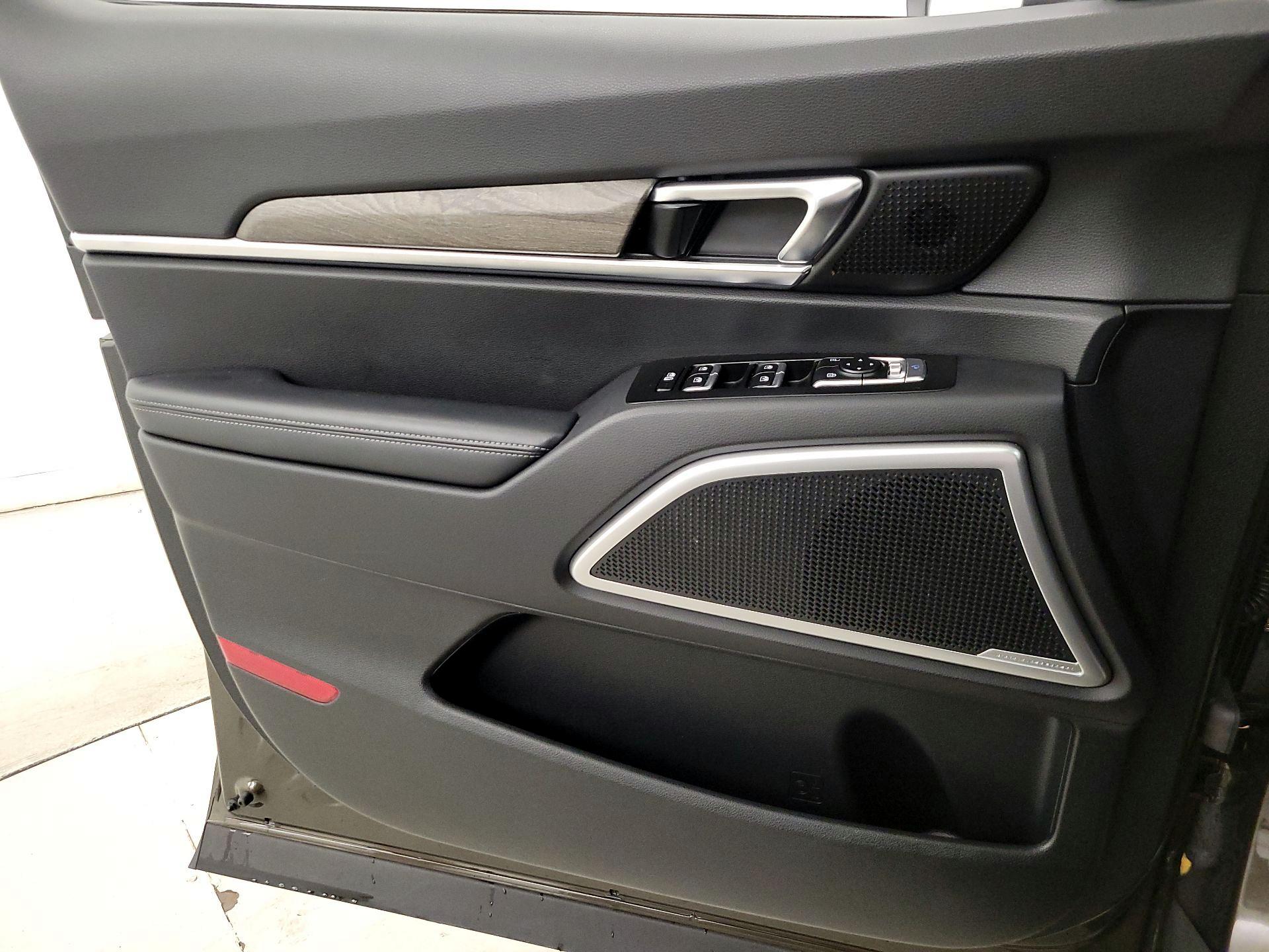 Thumbnail: 2022 Kia Telluride - 12