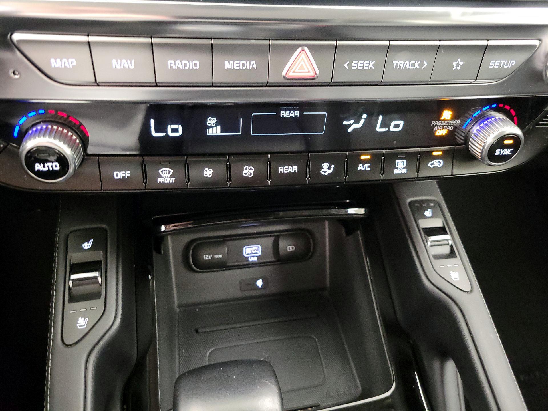 Thumbnail: 2022 Kia Telluride - 17