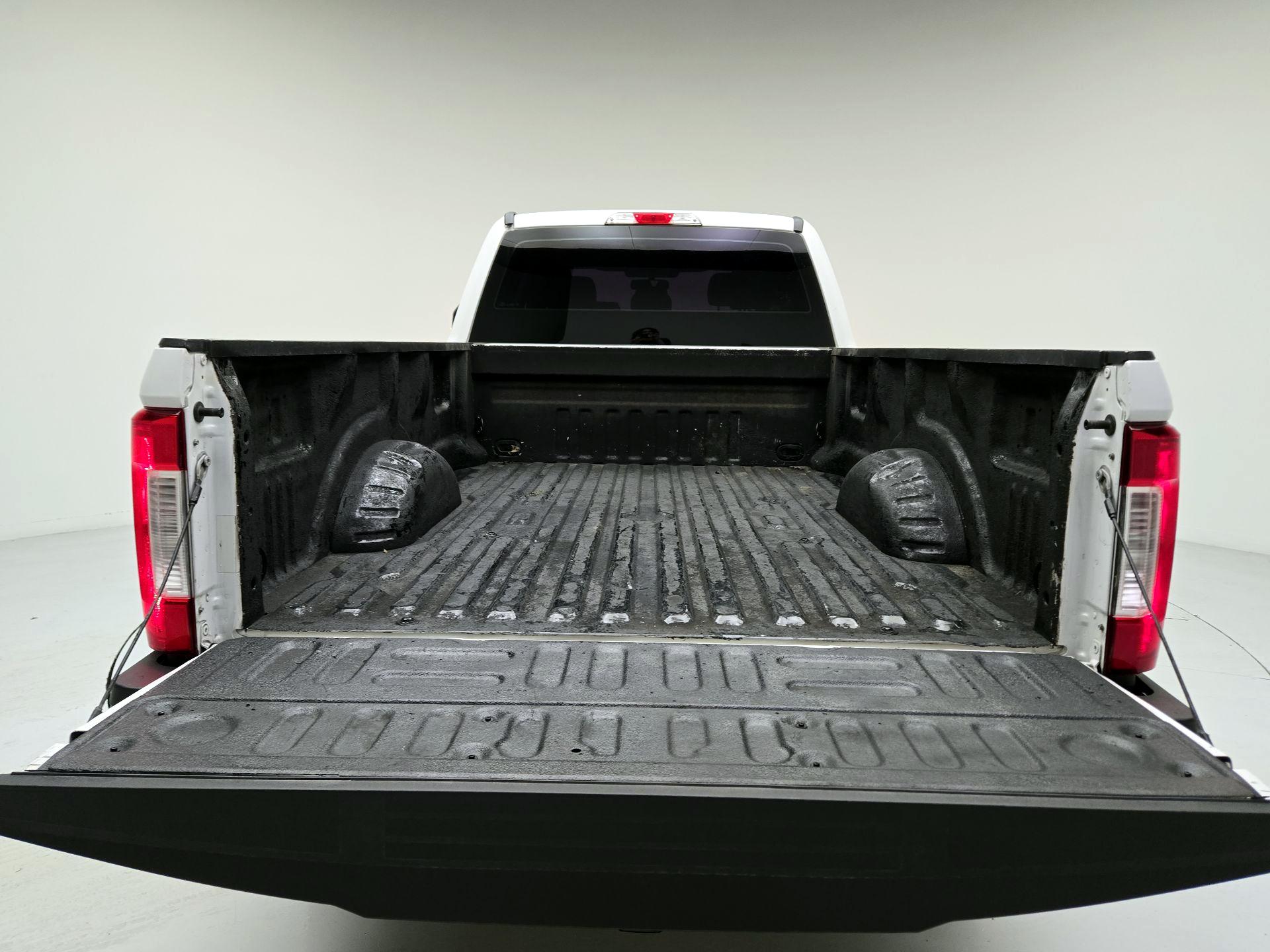 Thumbnail: 2019 Ford F-250 - 20