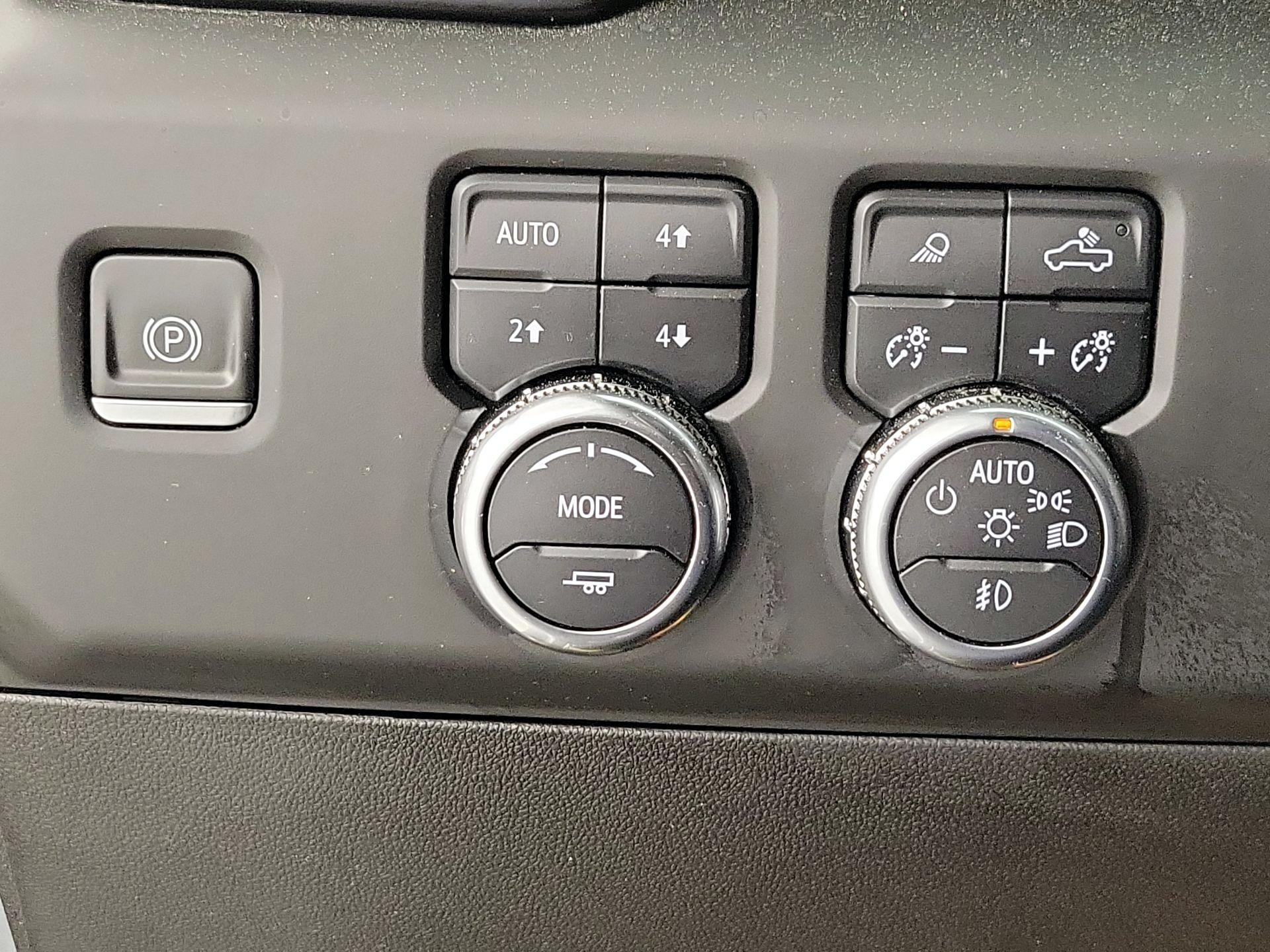 Thumbnail: 2024 GMC Sierra 1500 - 13