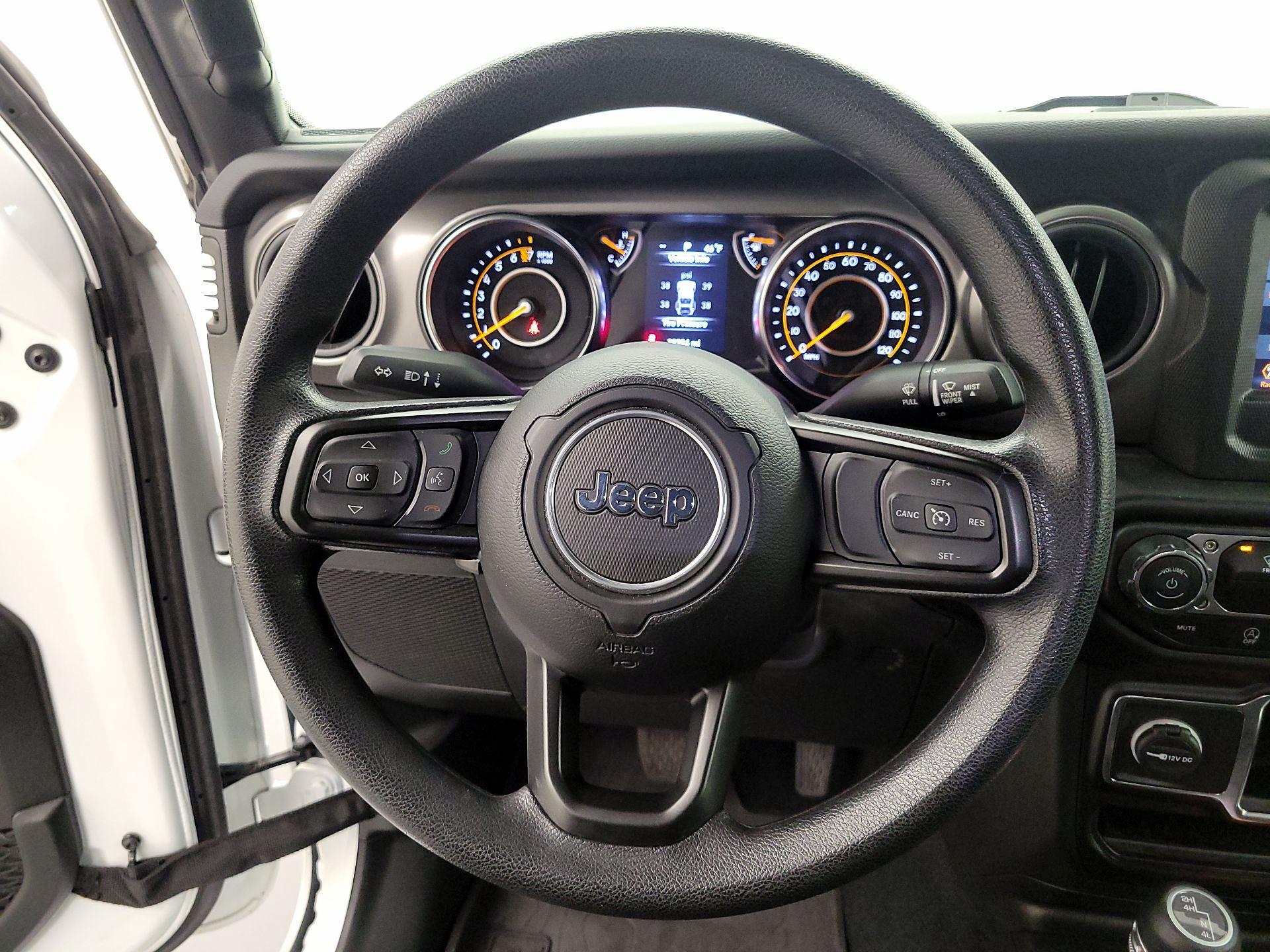Thumbnail: 2022 Jeep Wrangler - 10