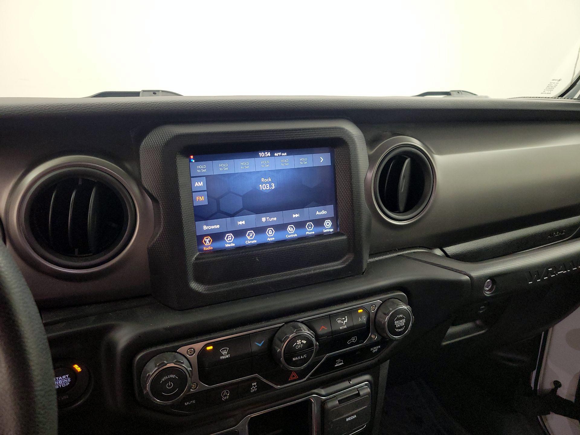Thumbnail: 2022 Jeep Wrangler - 15