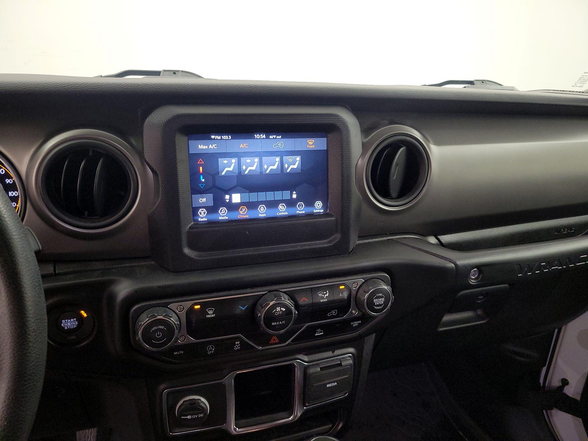 Thumbnail: 2022 Jeep Wrangler - 16
