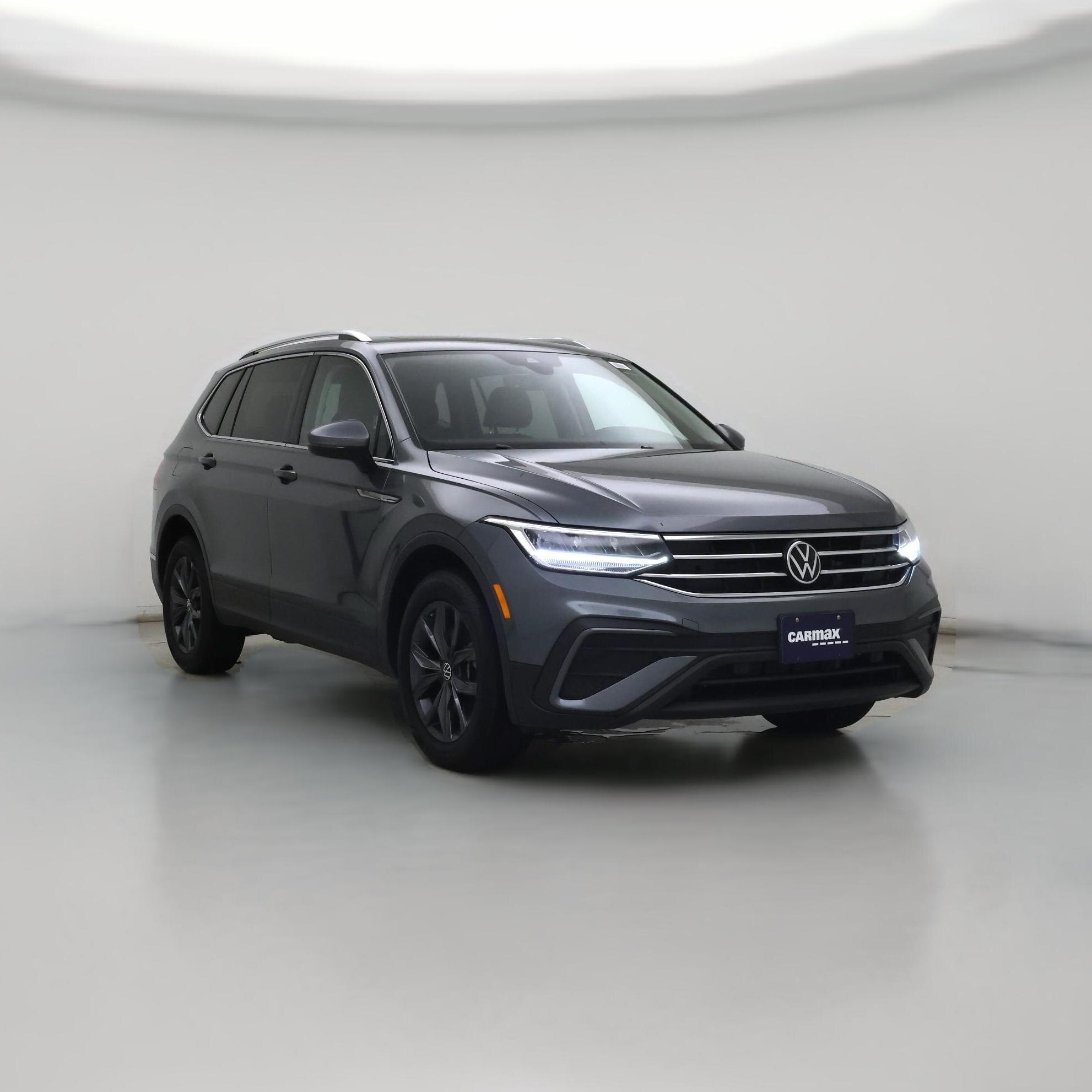 Thumbnail: 2022 Volkswagen Tiguan - 1