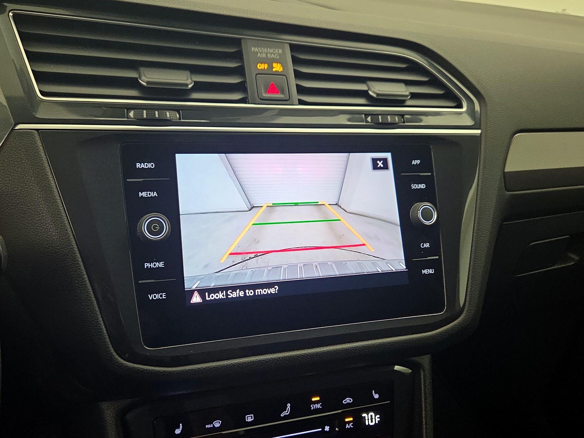 Thumbnail: 2022 Volkswagen Tiguan - 14