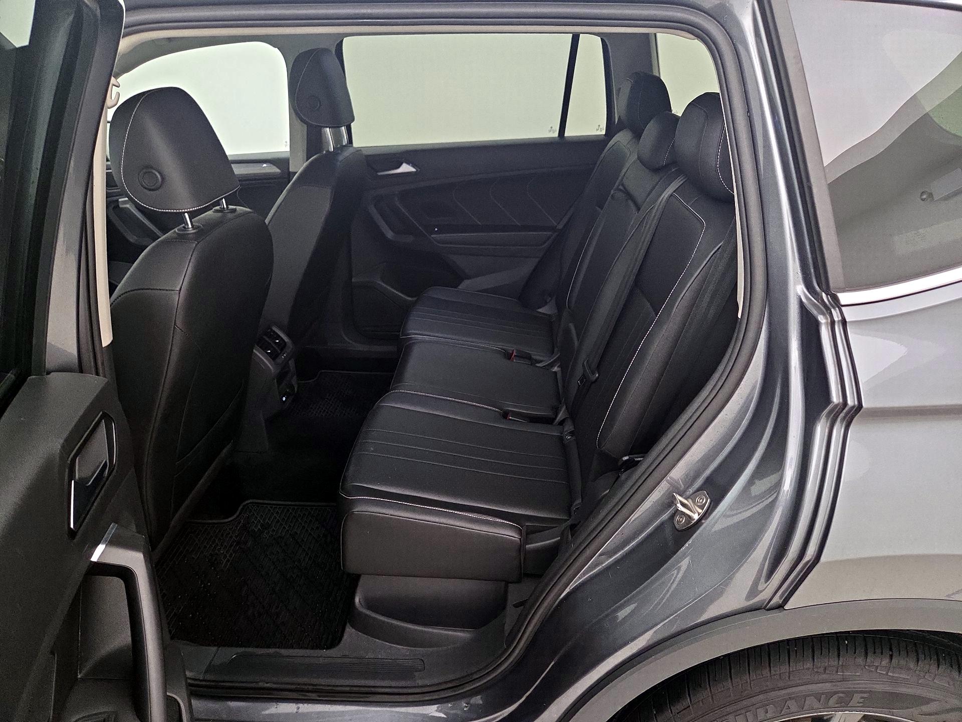 Thumbnail: 2022 Volkswagen Tiguan - 19