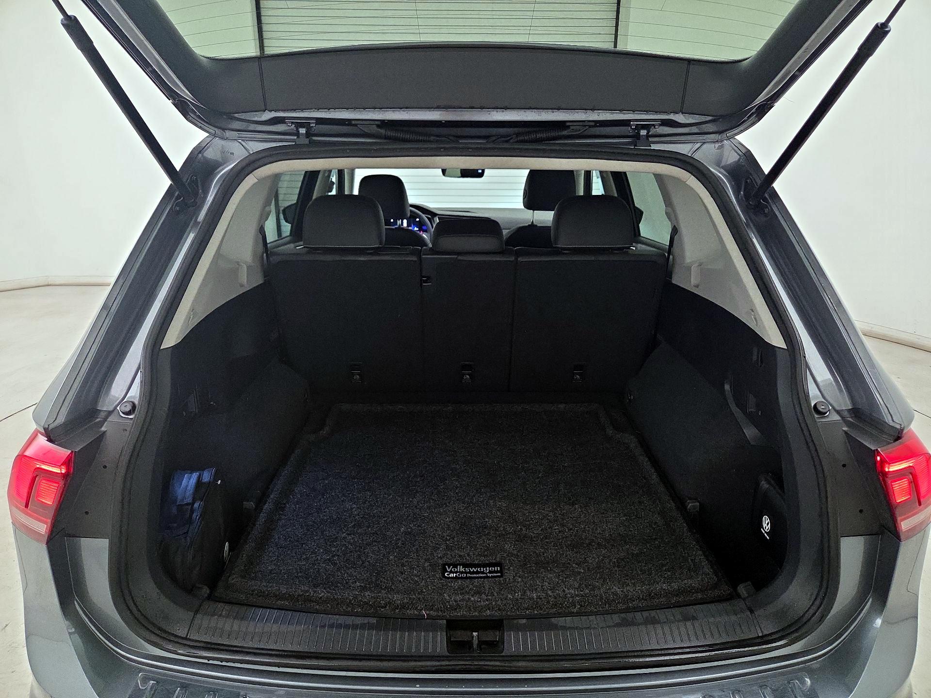 Thumbnail: 2022 Volkswagen Tiguan - 20