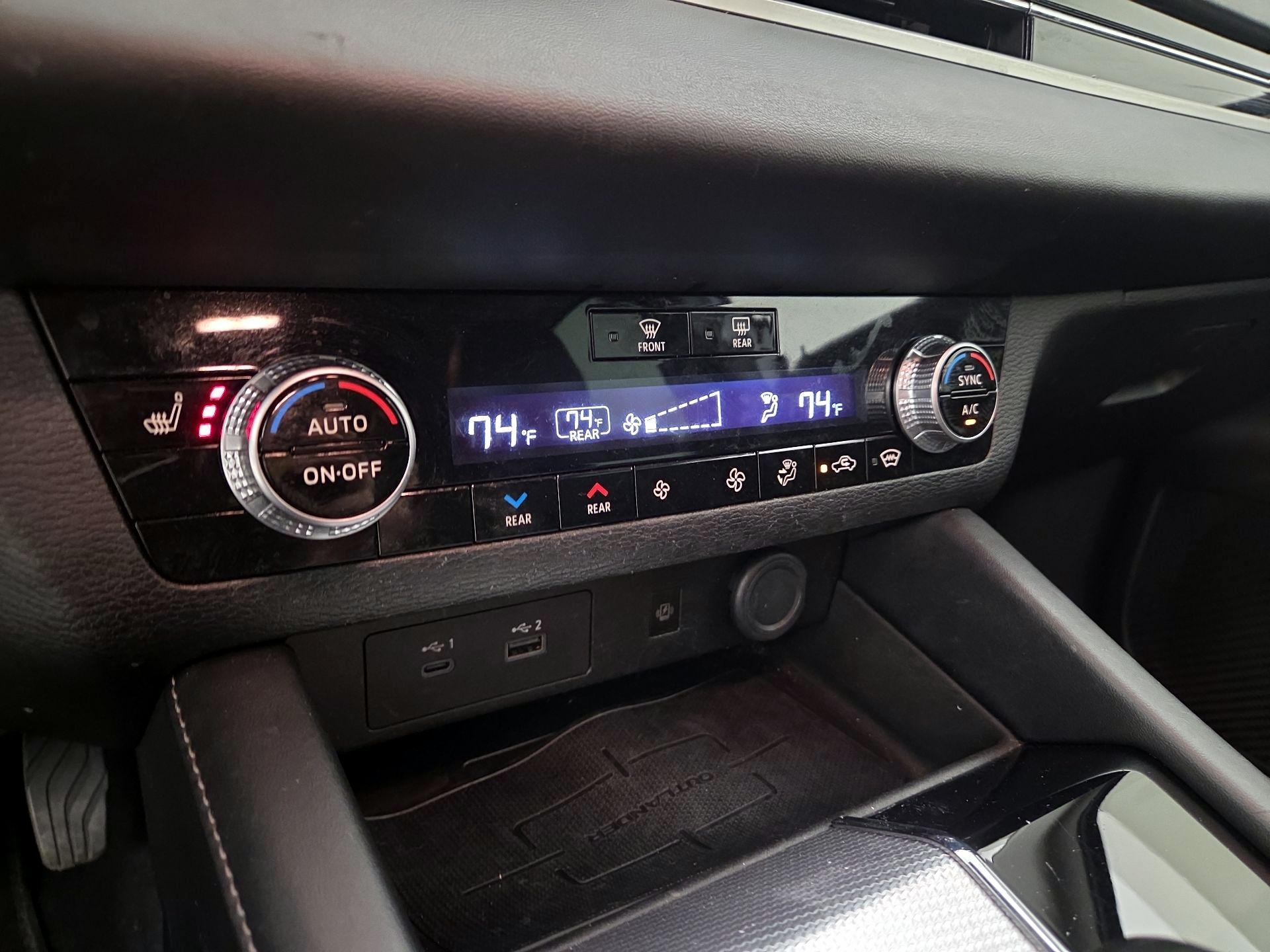 Thumbnail: 2022 Mitsubishi Outlander - 15