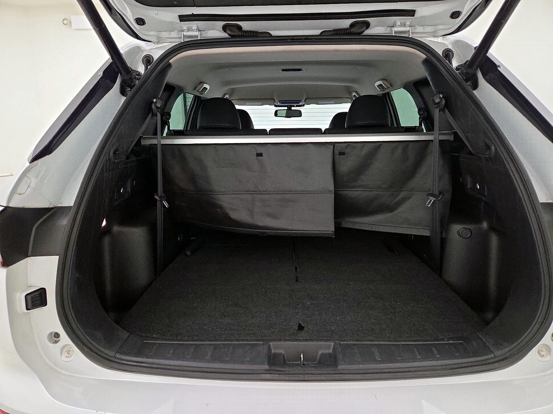 Thumbnail: 2022 Mitsubishi Outlander - 19