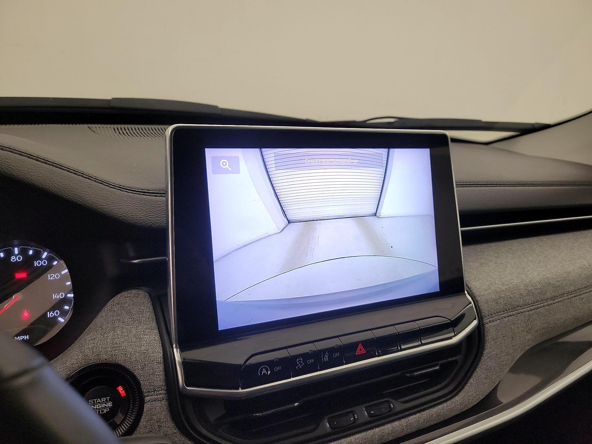 Thumbnail: 2022 Jeep Compass - 14