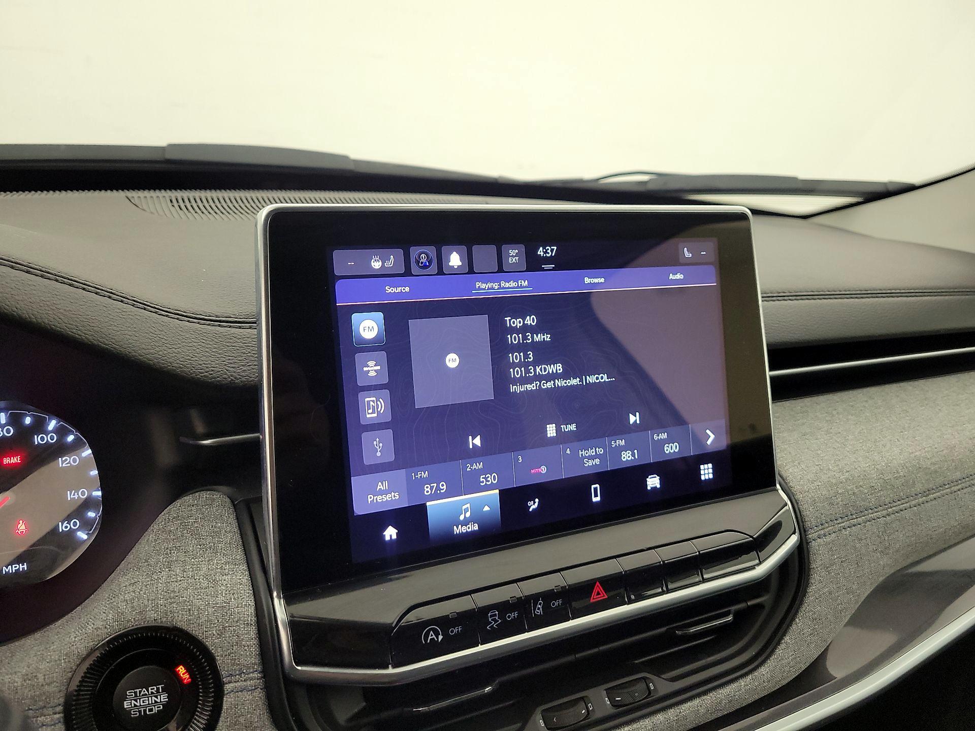 Thumbnail: 2022 Jeep Compass - 15