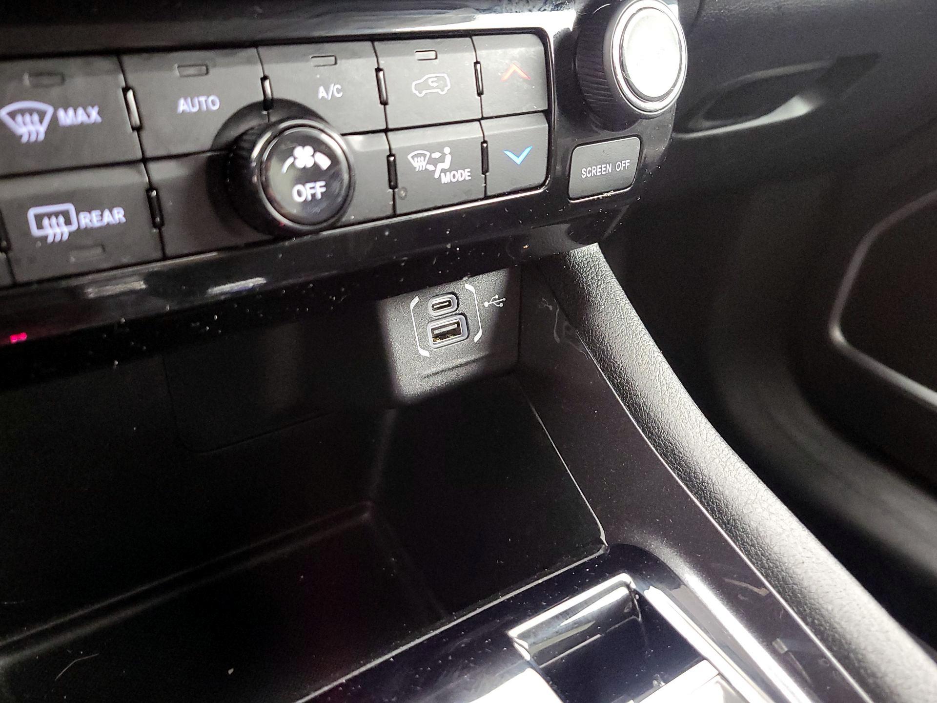 Thumbnail: 2022 Jeep Compass - 18