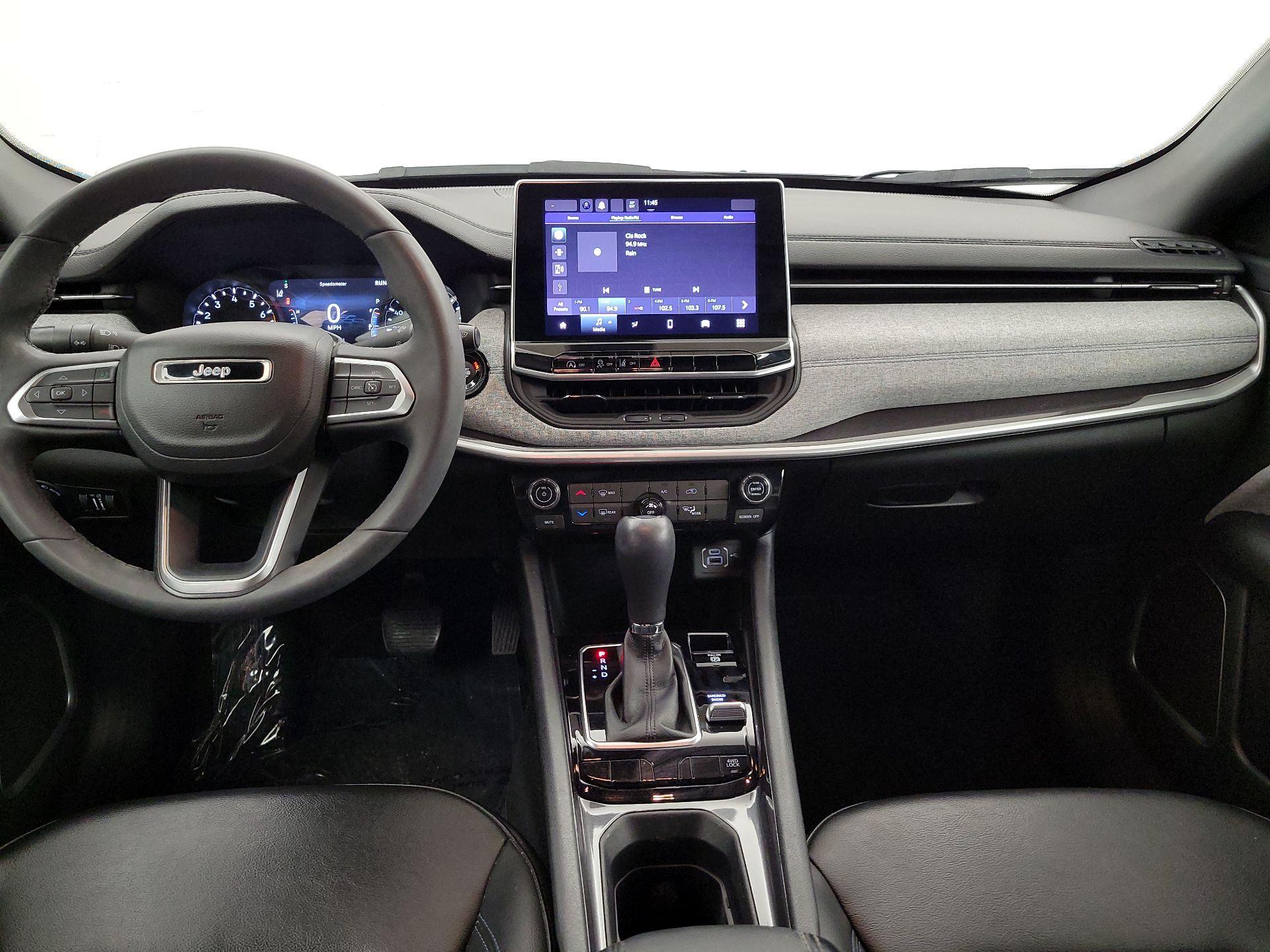 Thumbnail: 2023 Jeep Compass - 9