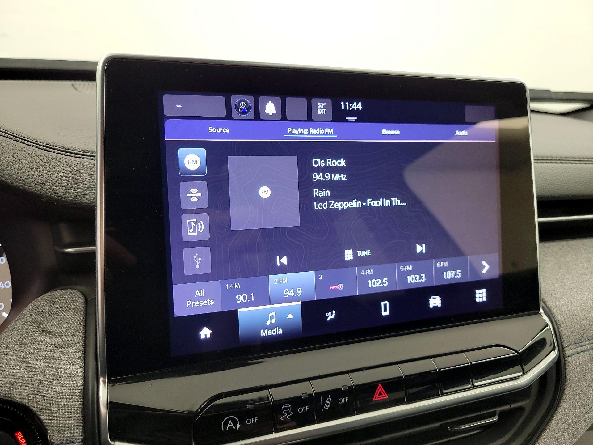 Thumbnail: 2023 Jeep Compass - 15