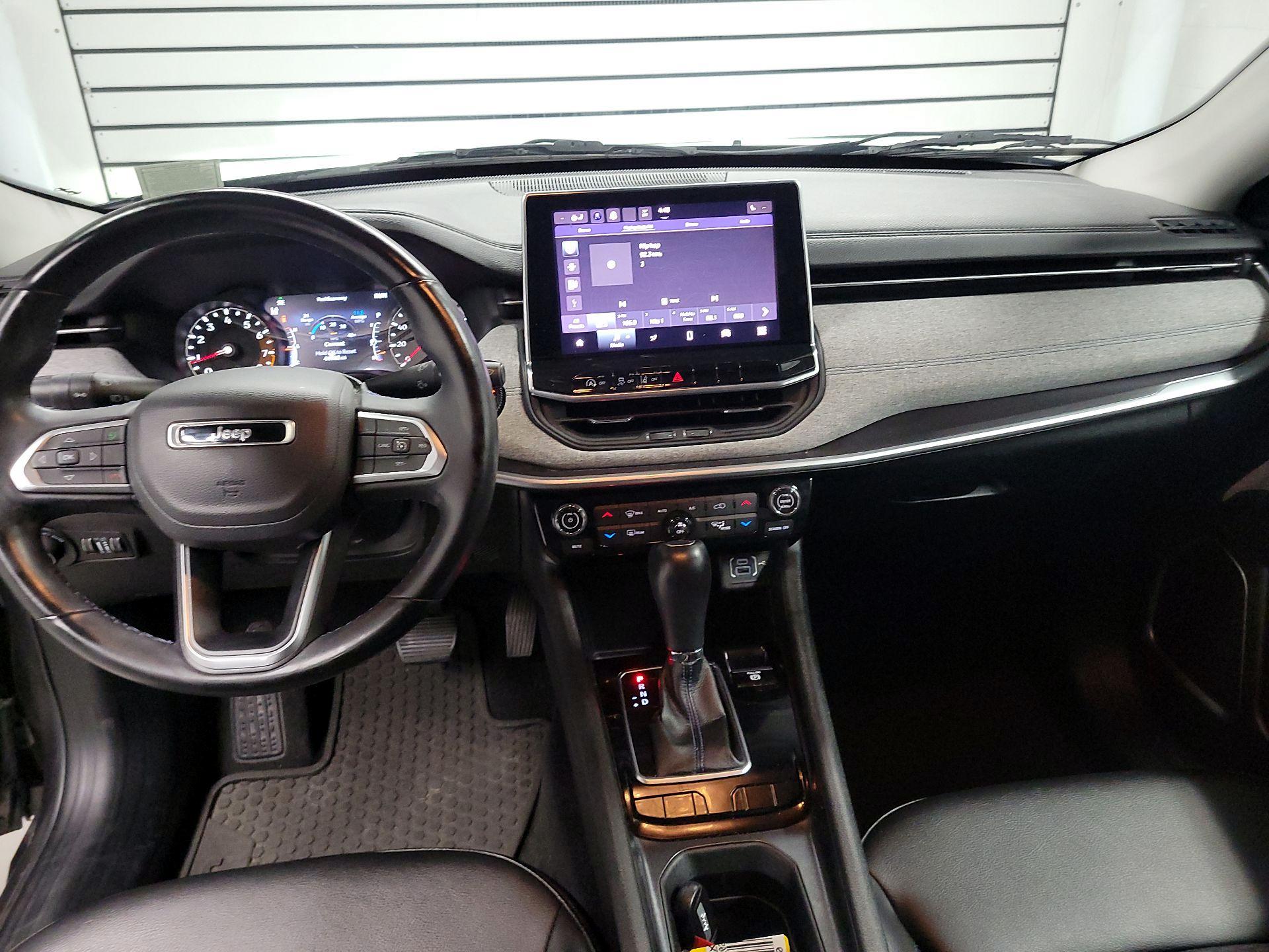 Thumbnail: 2022 Jeep Compass - 9