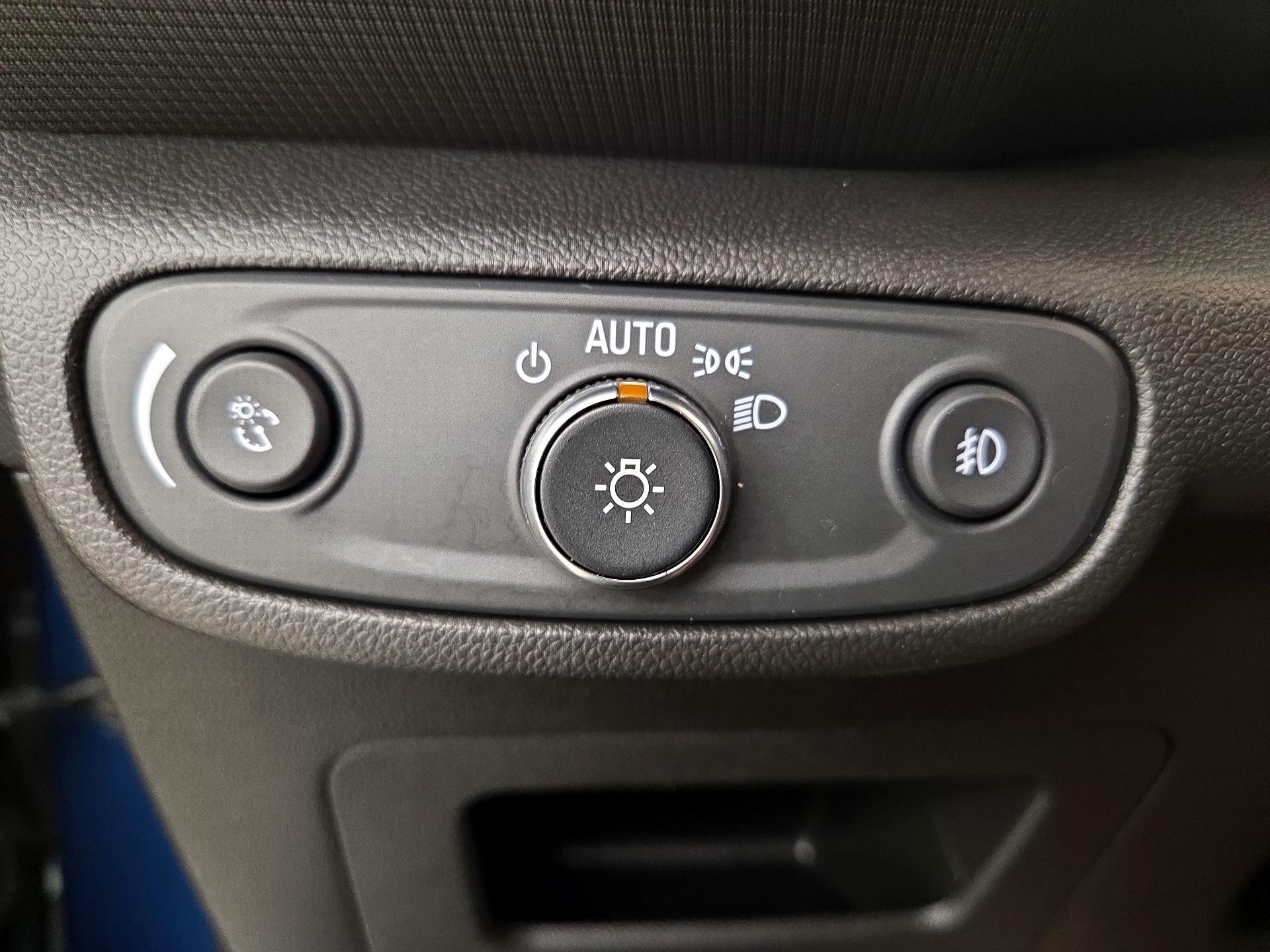 Thumbnail: 2021 Chevrolet TrailBlazer - 13