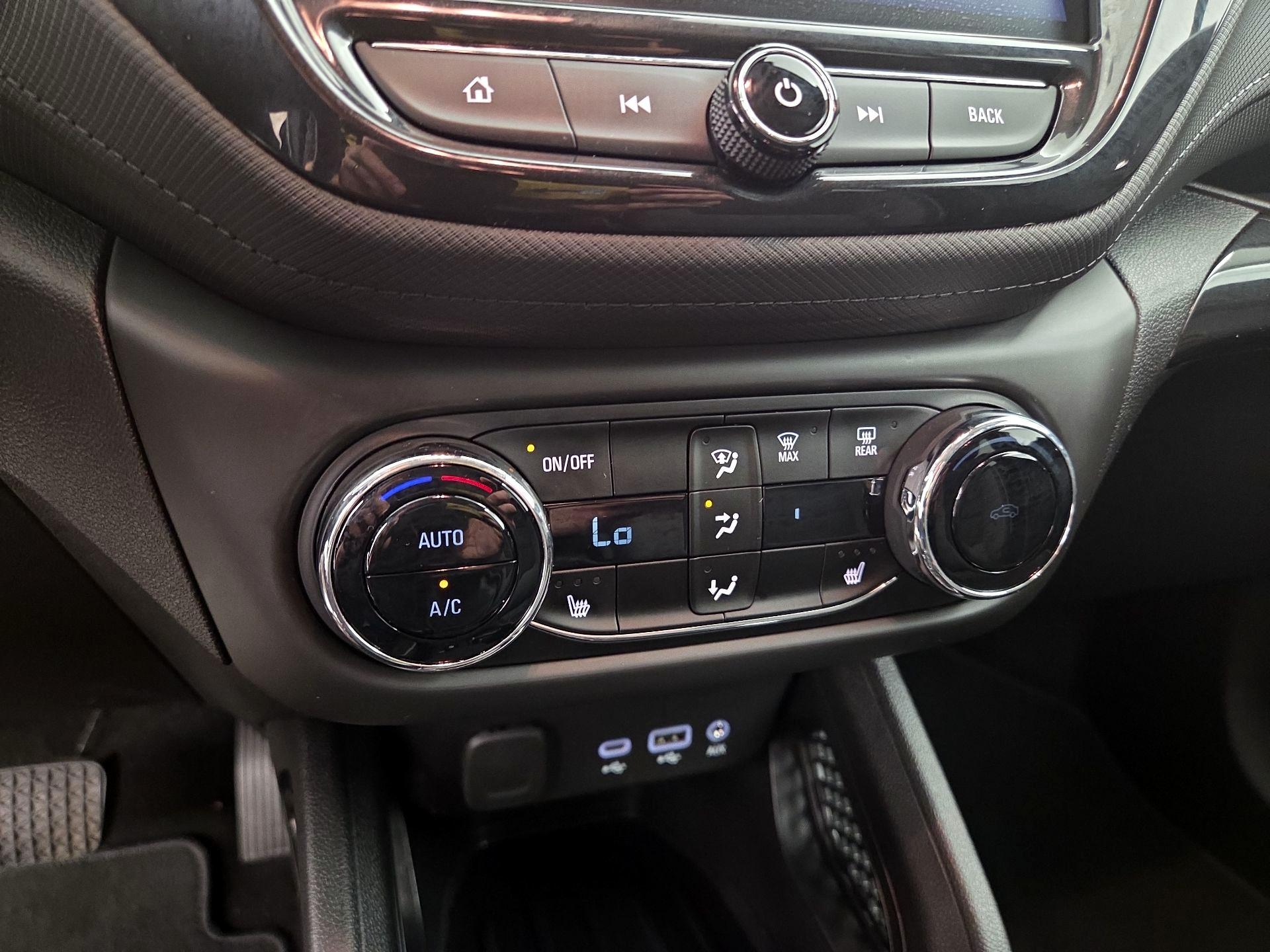 Thumbnail: 2021 Chevrolet TrailBlazer - 16