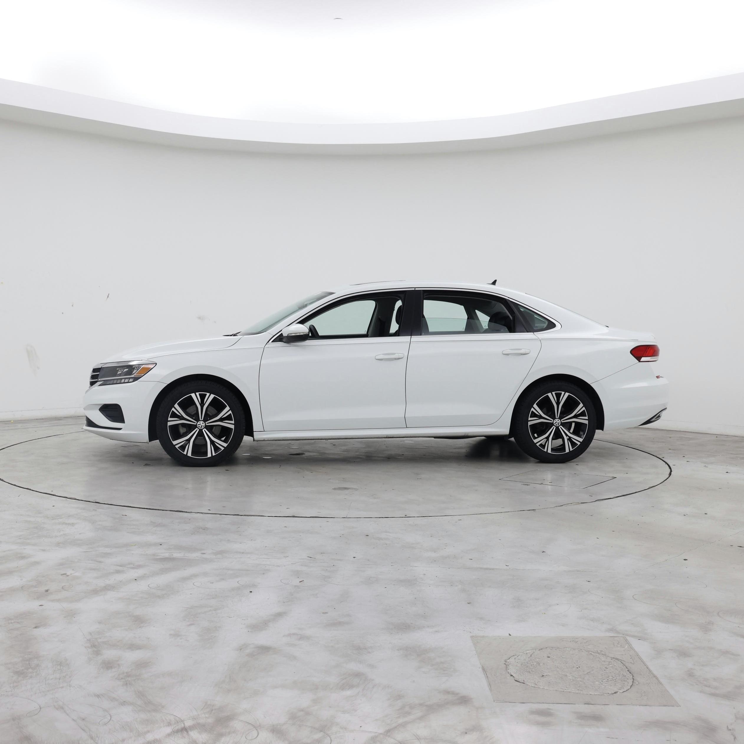 Thumbnail: 2021 Volkswagen Passat - 3