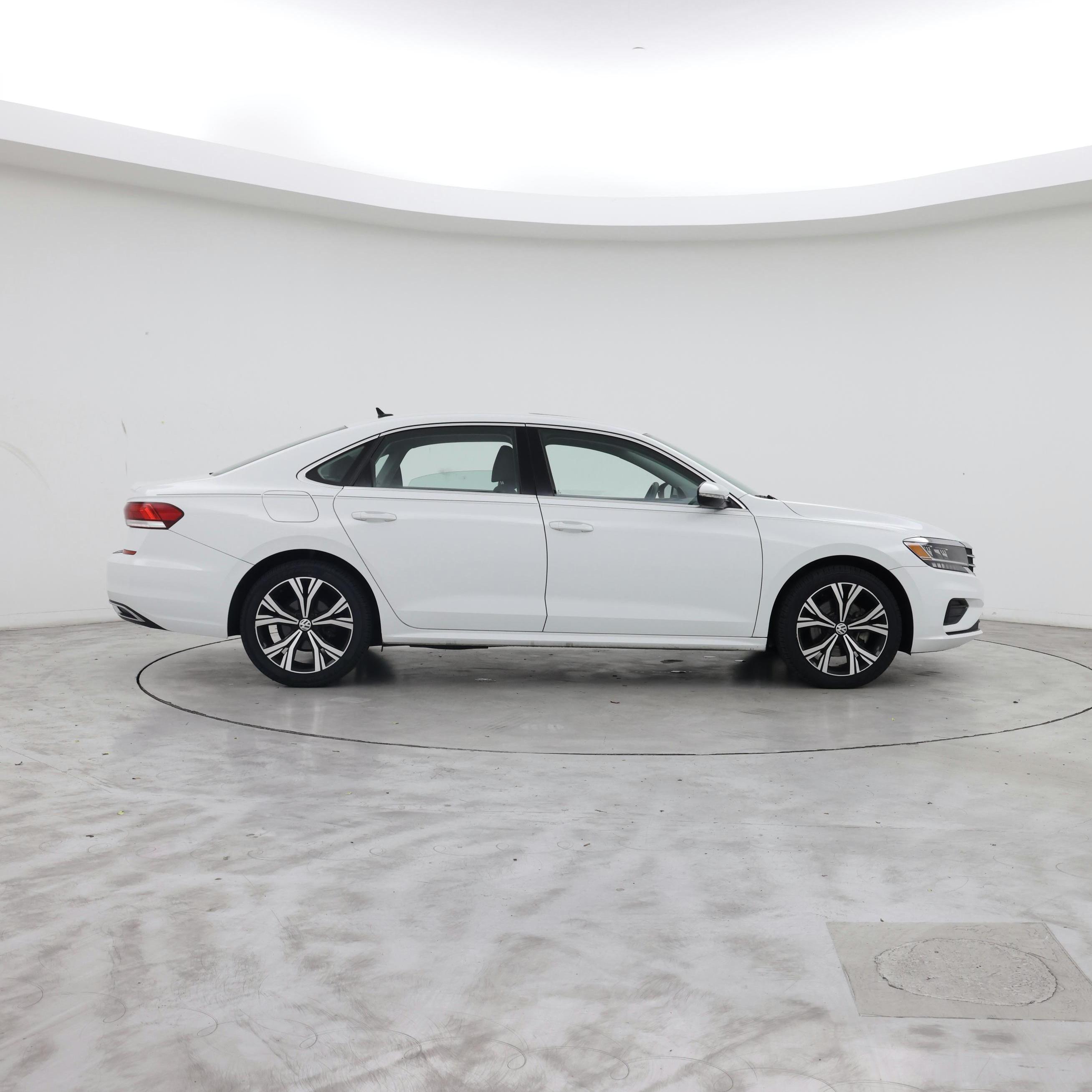 Thumbnail: 2021 Volkswagen Passat - 7