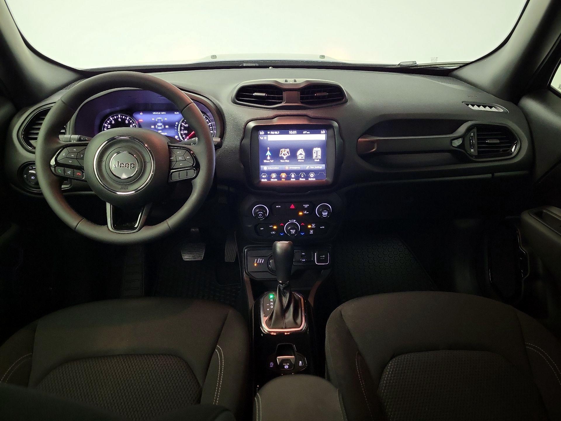 Thumbnail: 2022 Jeep Renegade - 9