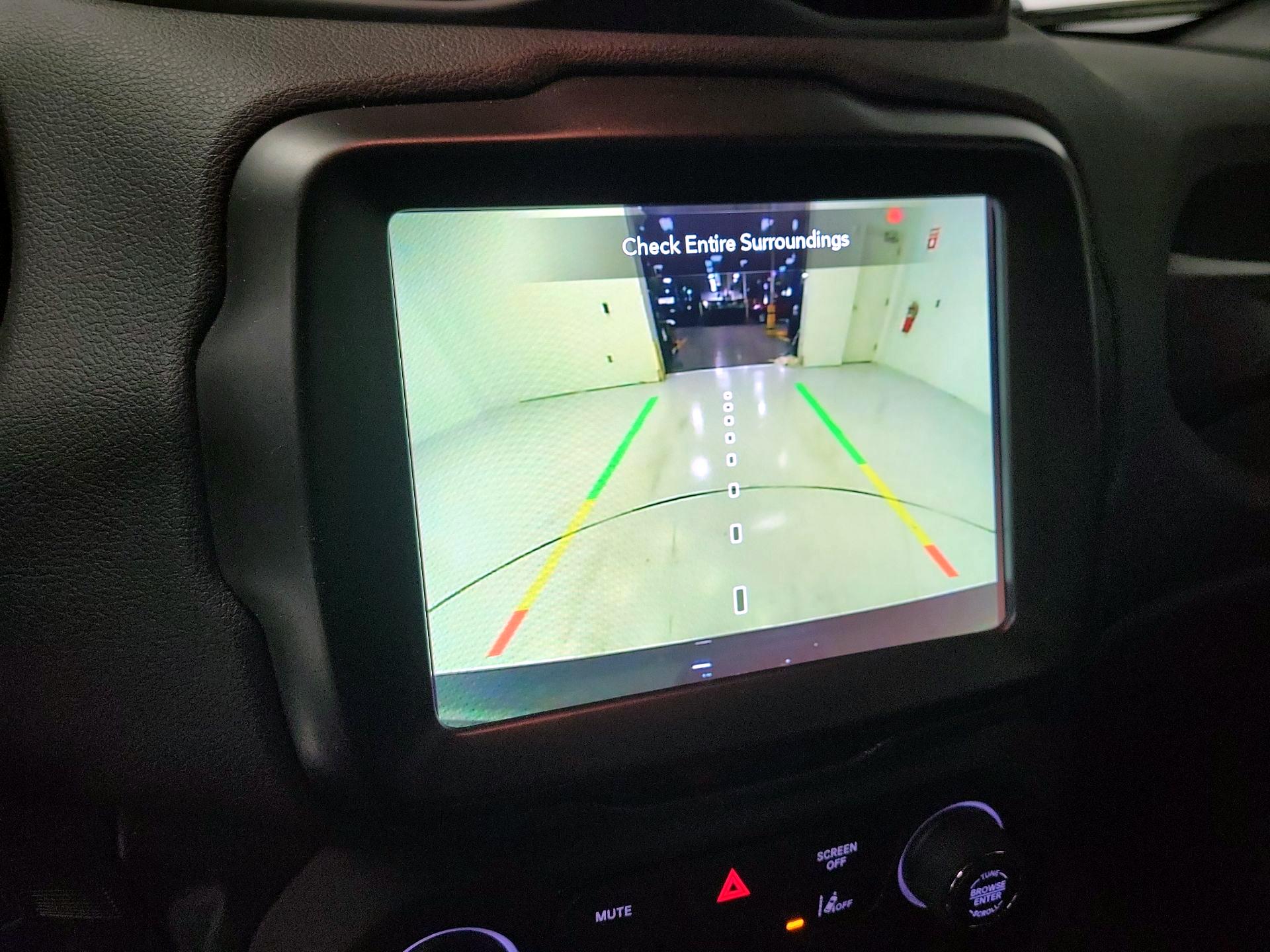 Thumbnail: 2022 Jeep Renegade - 15