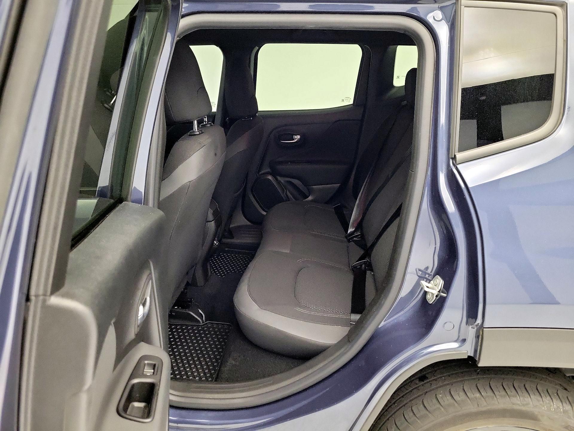 Thumbnail: 2022 Jeep Renegade - 20