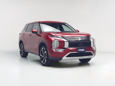 2023 Mitsubishi Outlander SE