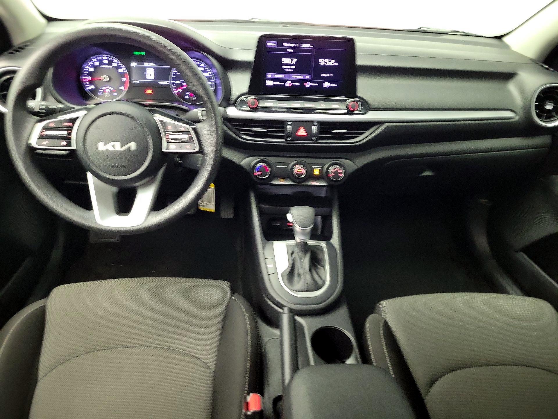 Thumbnail: 2024 Kia Forte - 9