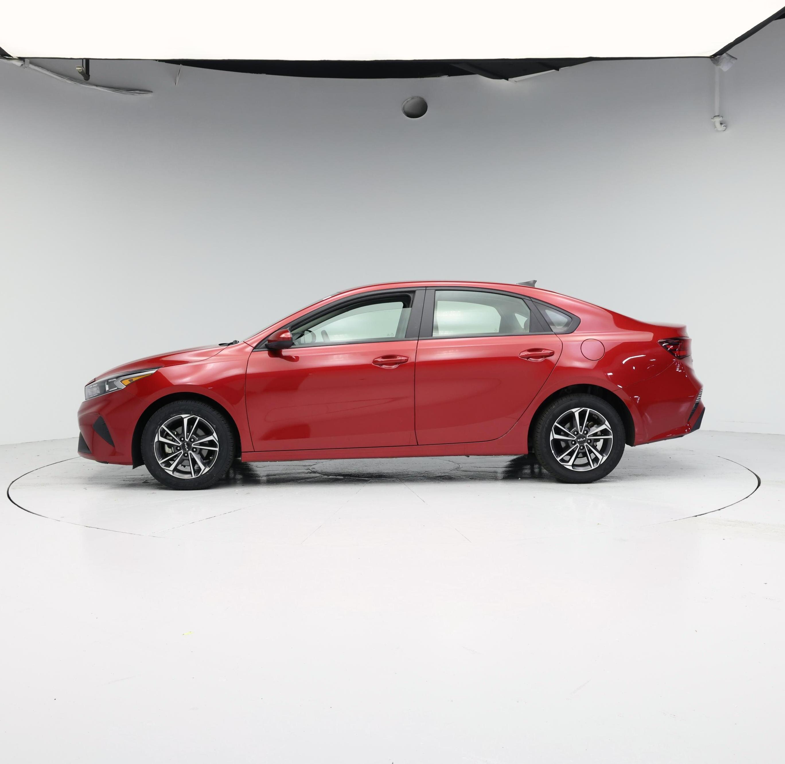 Thumbnail: 2024 Kia Forte - 3