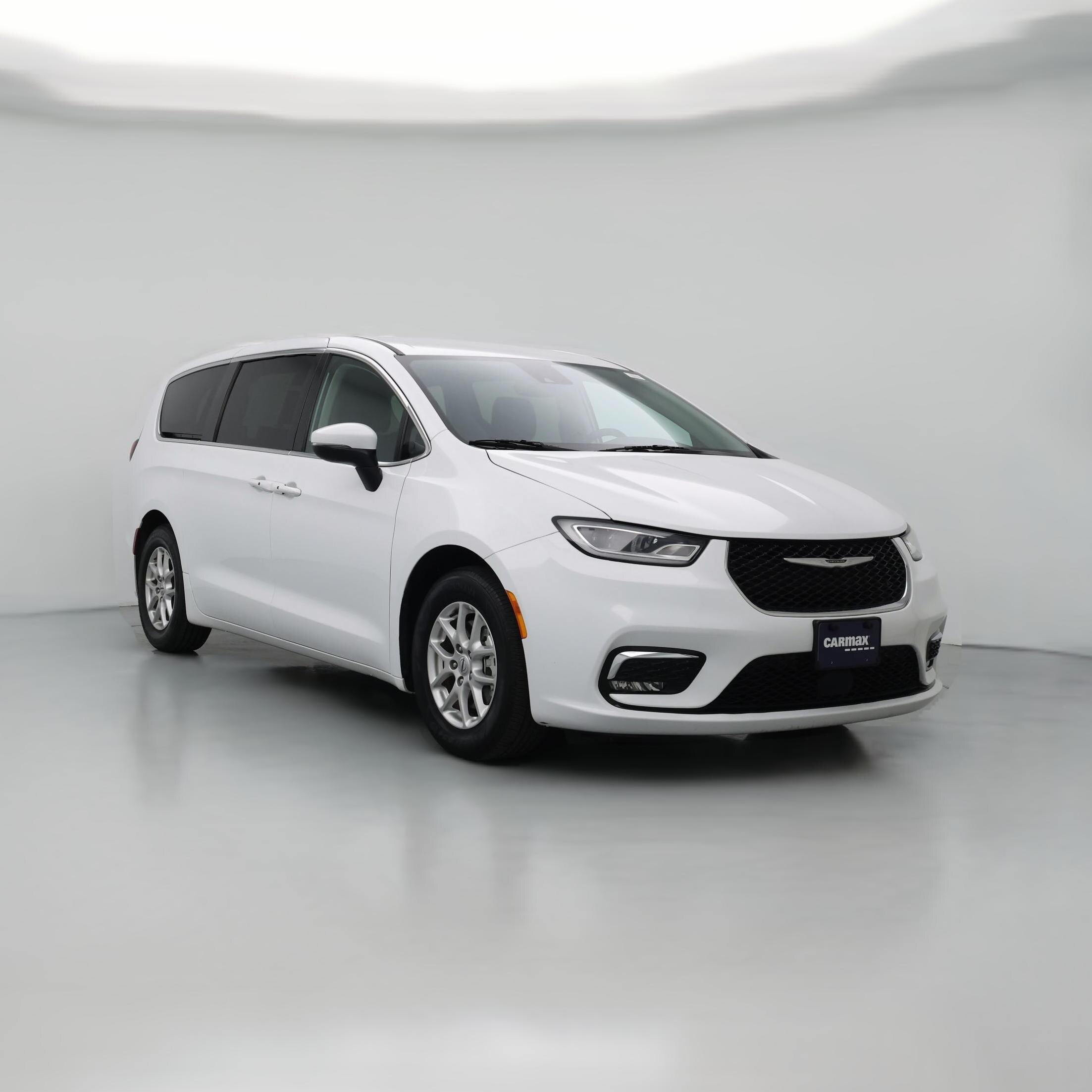 Thumbnail: 2023 Chrysler Pacifica - 1