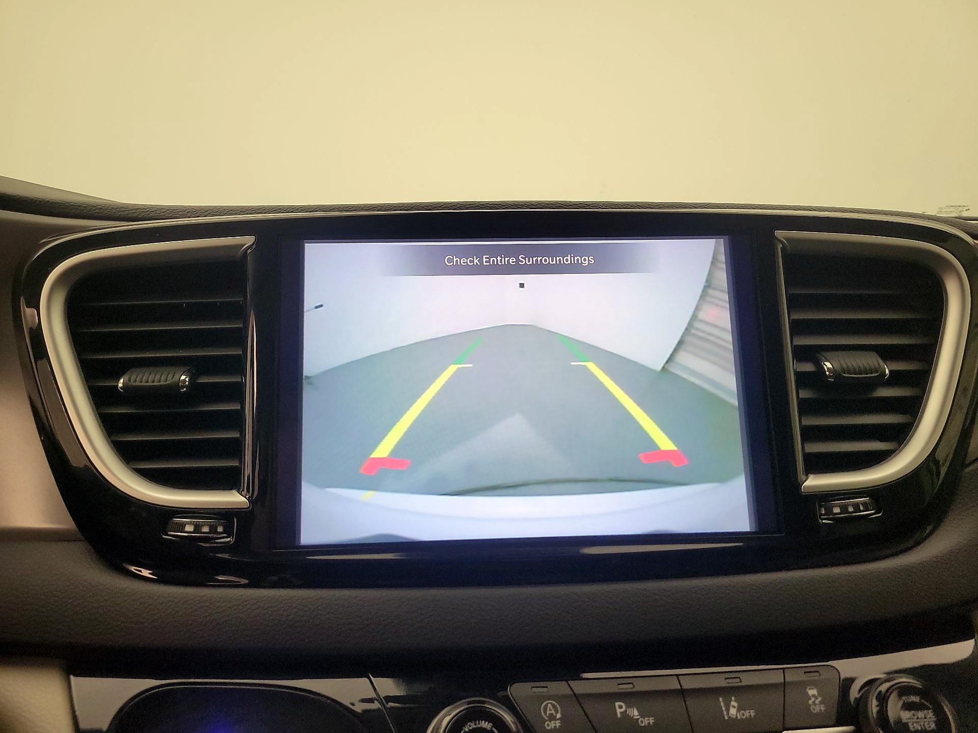 Thumbnail: 2023 Chrysler Pacifica - 14