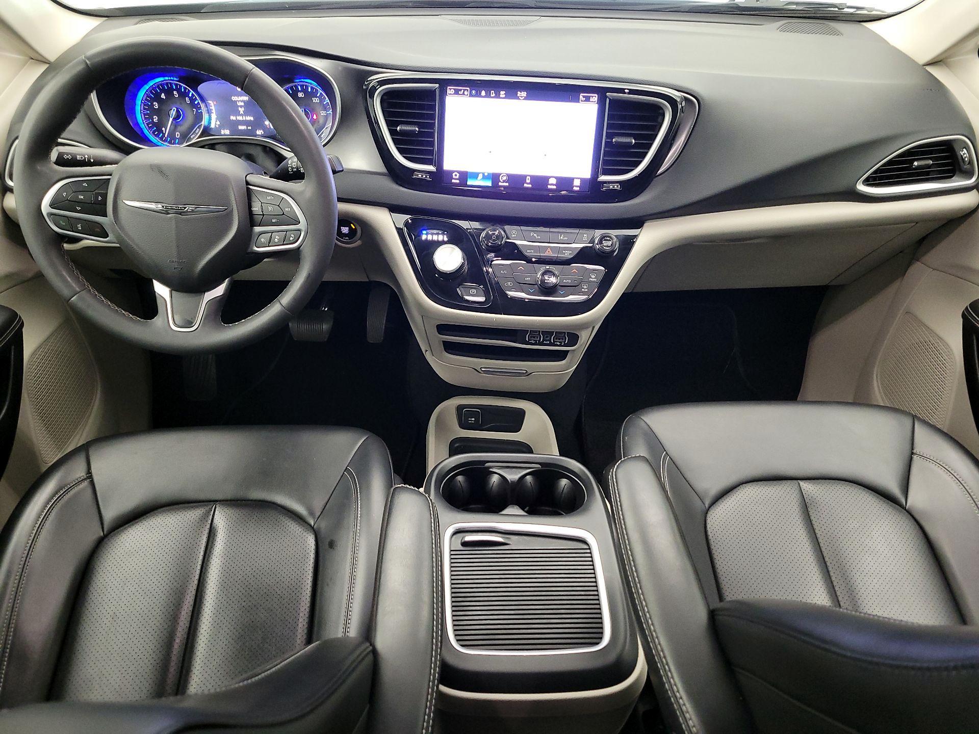 Thumbnail: 2023 Chrysler Pacifica - 9