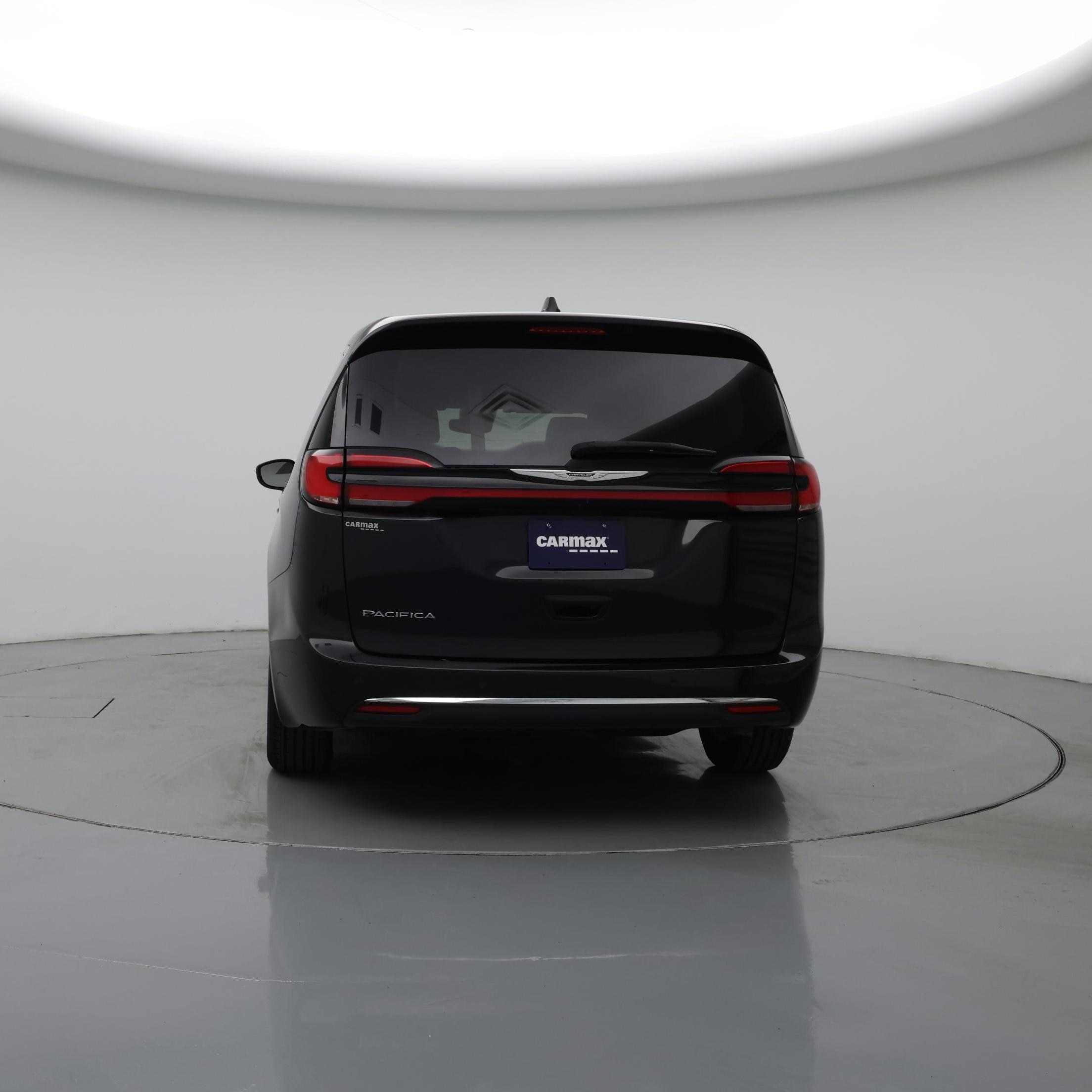 Thumbnail: 2023 Chrysler Pacifica - 6