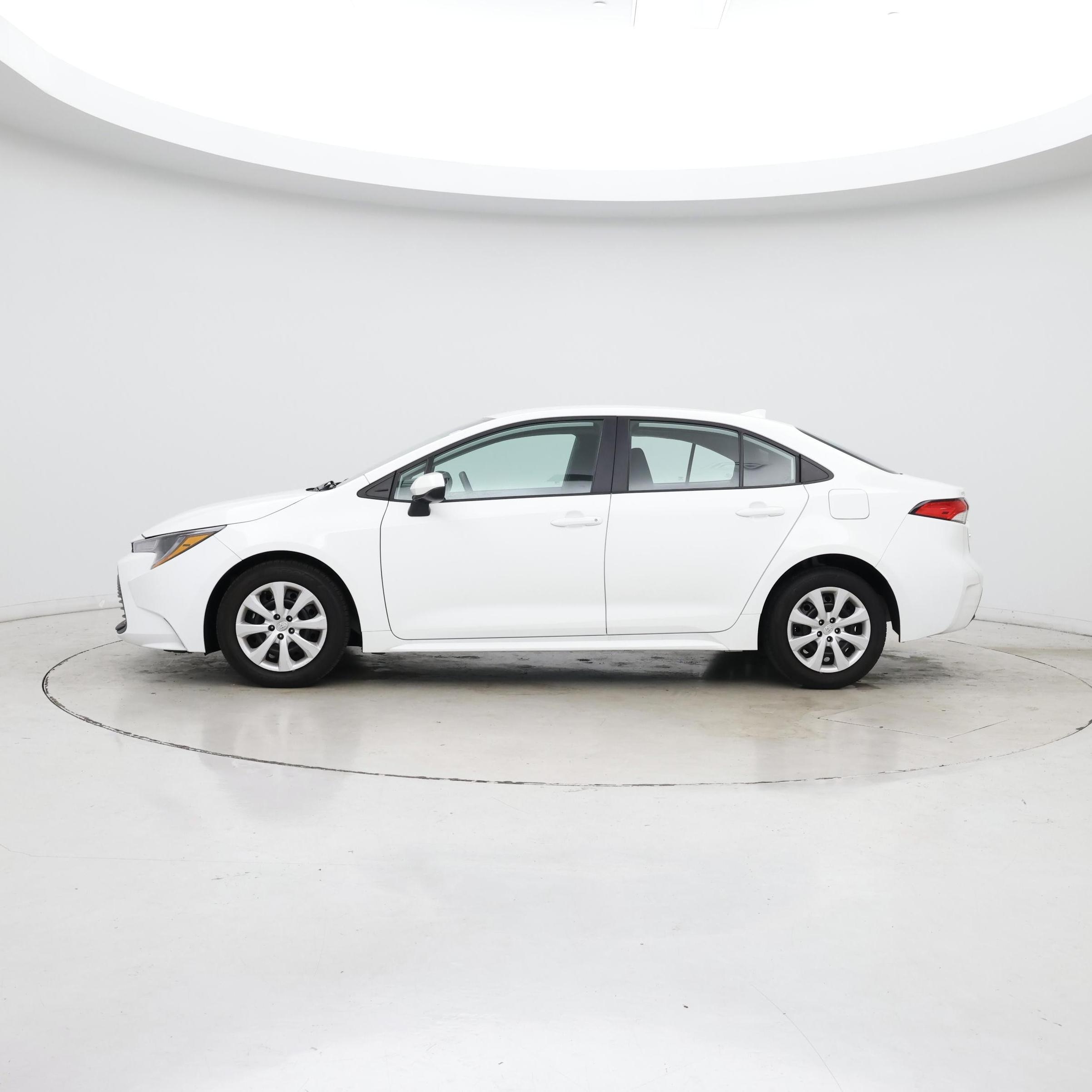 Thumbnail: 2025 Toyota Corolla - 3