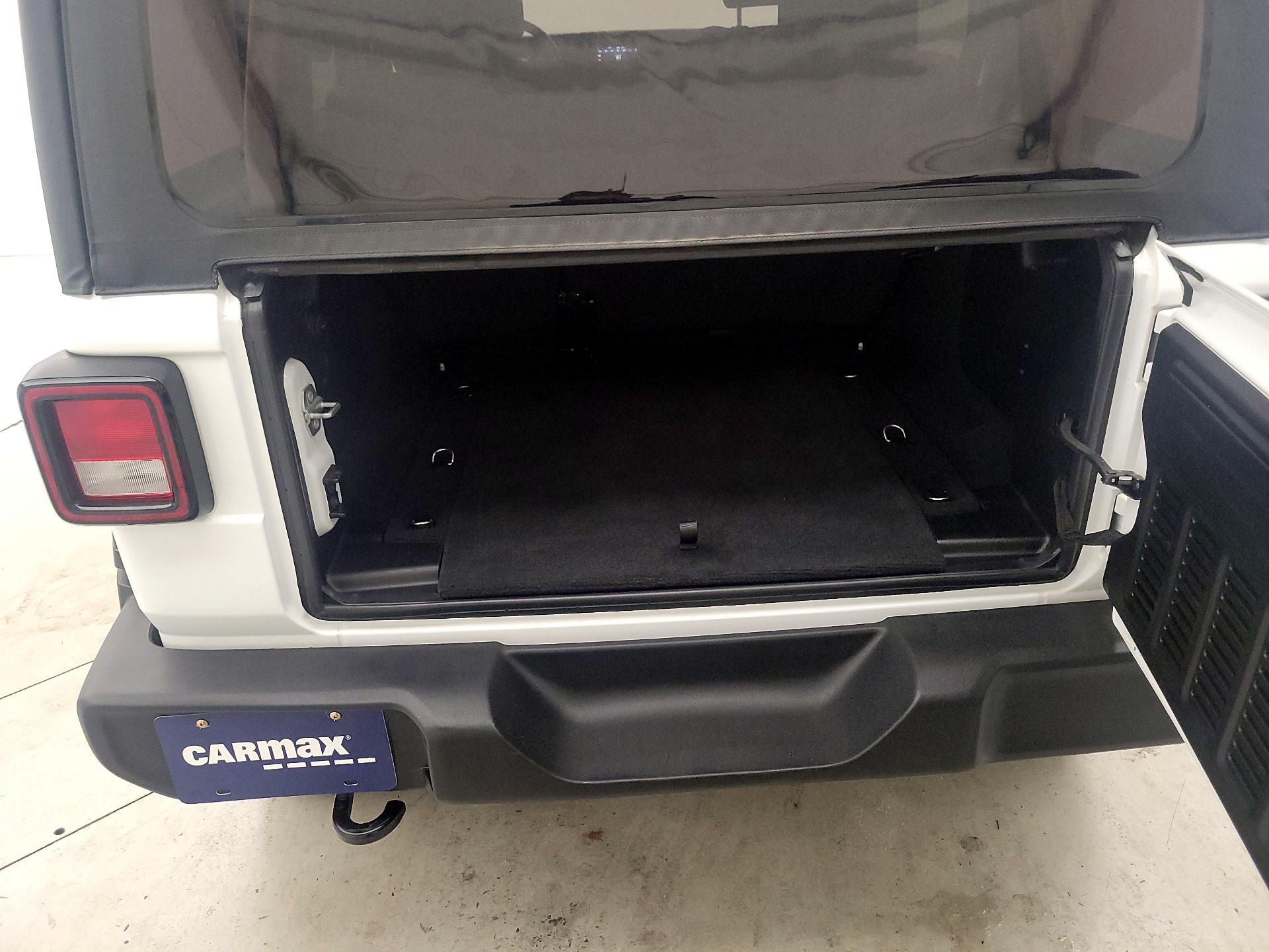 Thumbnail: 2022 Jeep Wrangler - 20